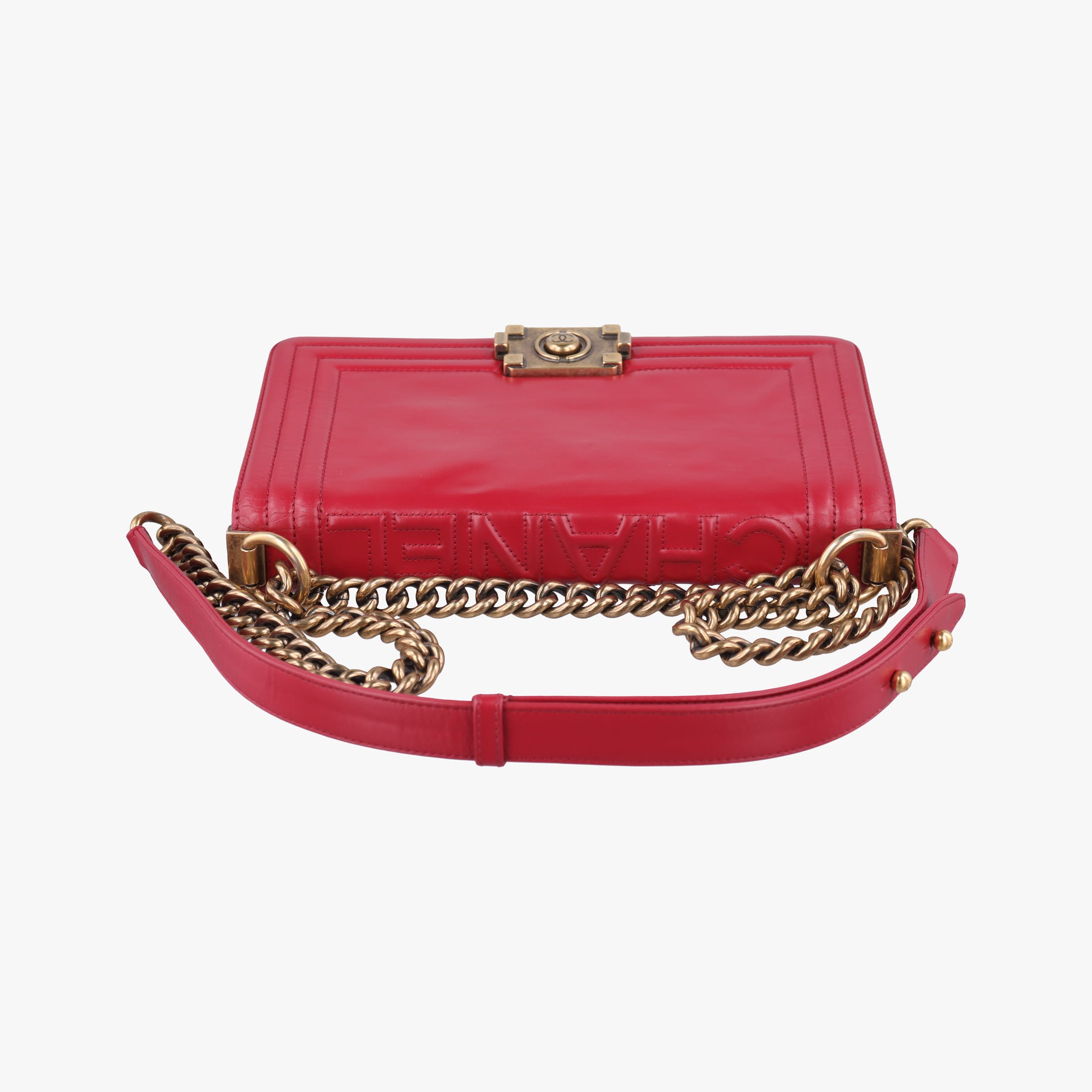 BOY CHANEL Red Leather A66713 15642116ボーイシャネル レッド レザー A66713 15642116
