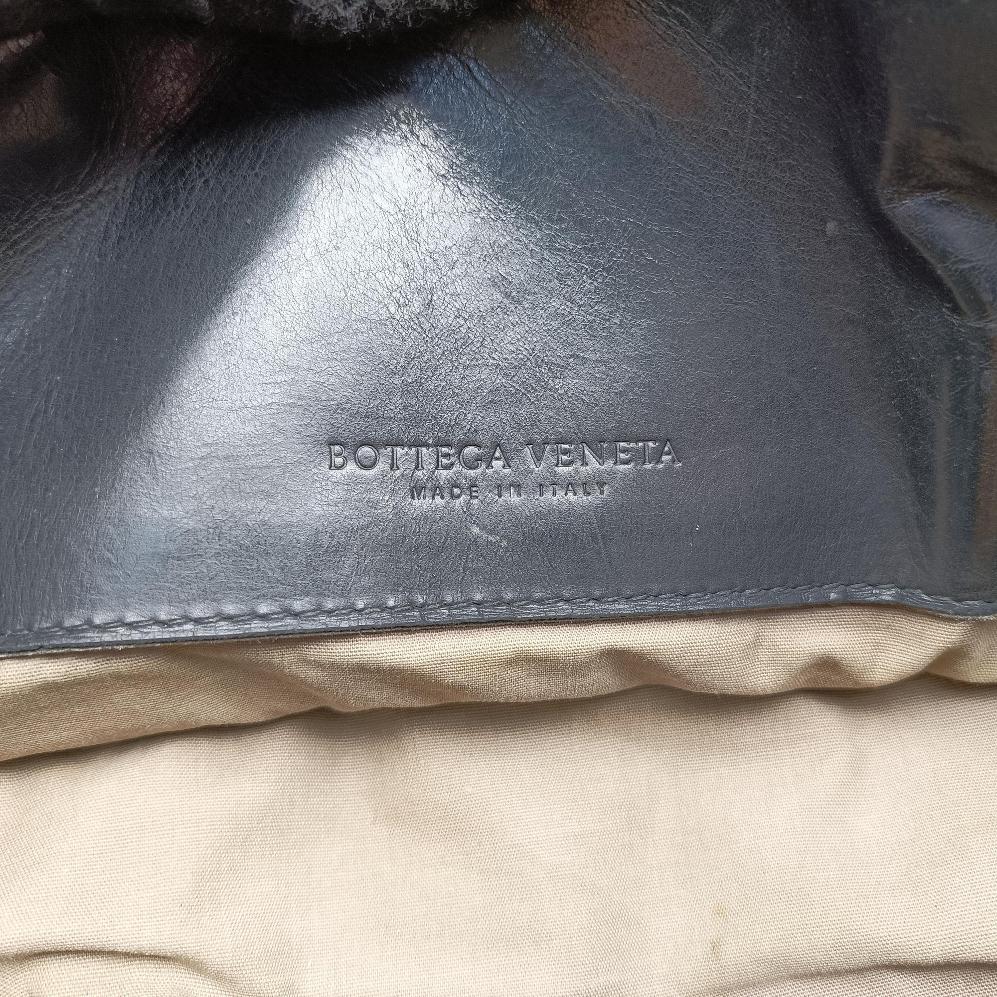 Intrecciato Black lambskin B00316925Uイントレチャート ブラック ラムスキン B00316925U