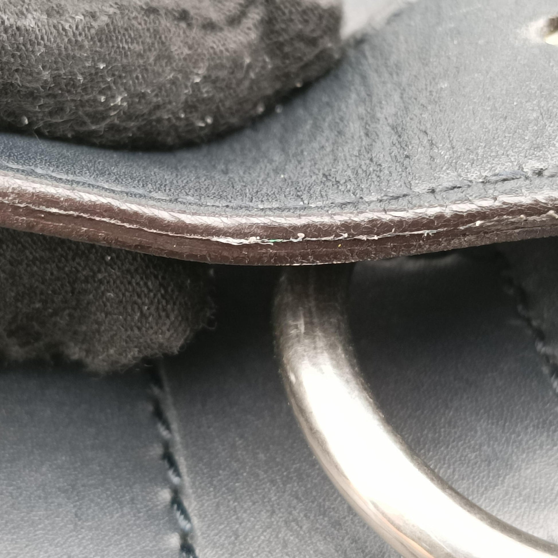 MessengerBlackLeatherH8517592メッセンジャーブラック レザーH8517592