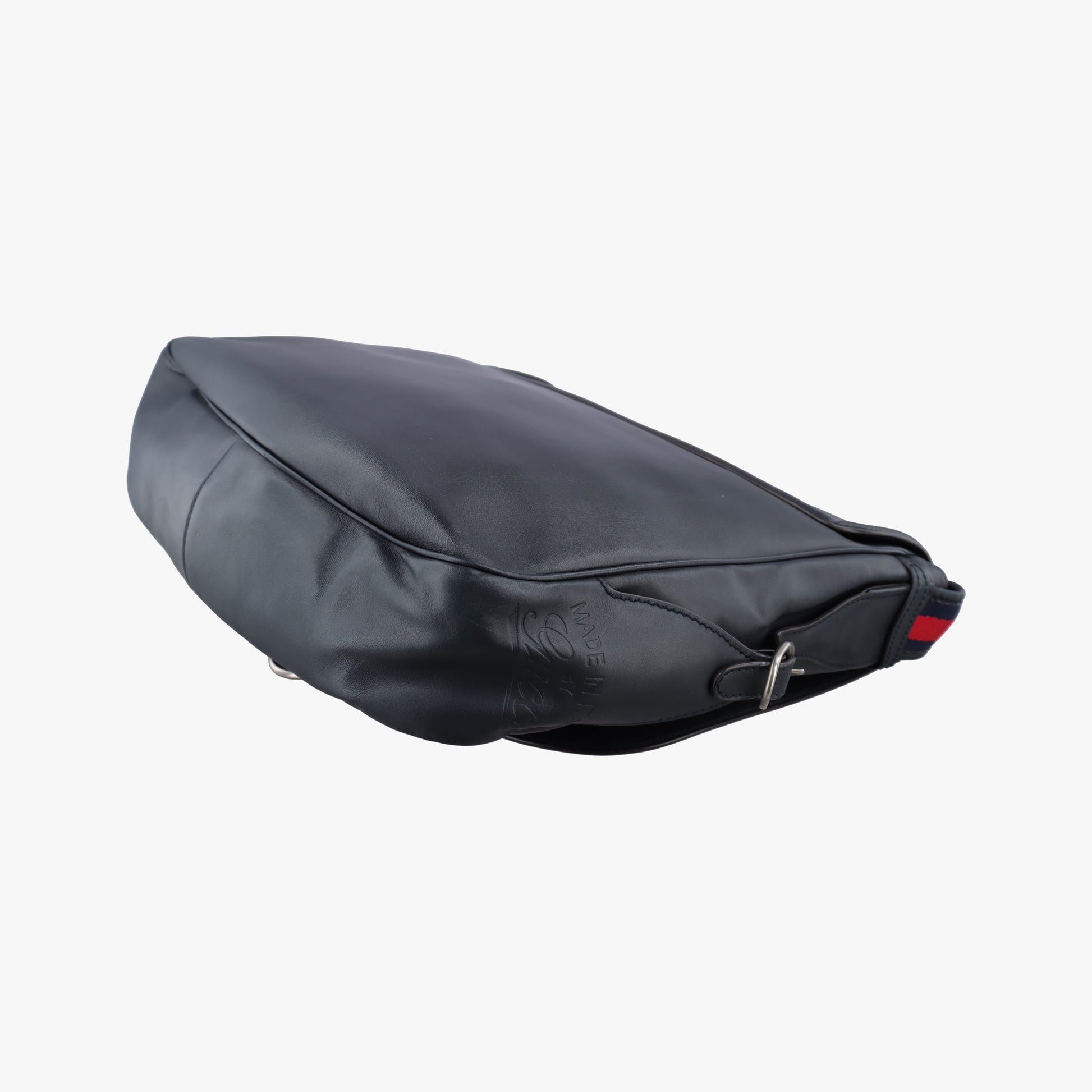 MessengerBlackLeatherH8517592メッセンジャーブラック レザーH8517592