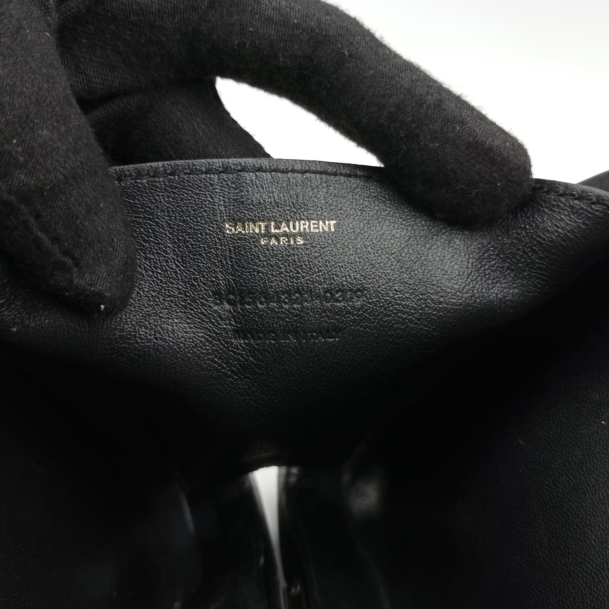 Love box heart Black Leather 564323 BCI564323.0319ラブボックス ハート型 ブラック レザー 564323 BCI564323.0319