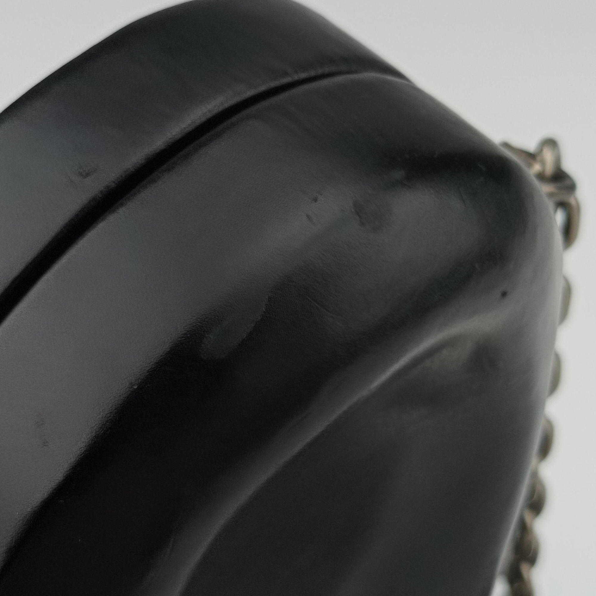 Love box heart Black Leather 564323 BCI564323.0319ラブボックス ハート型 ブラック レザー 564323 BCI564323.0319