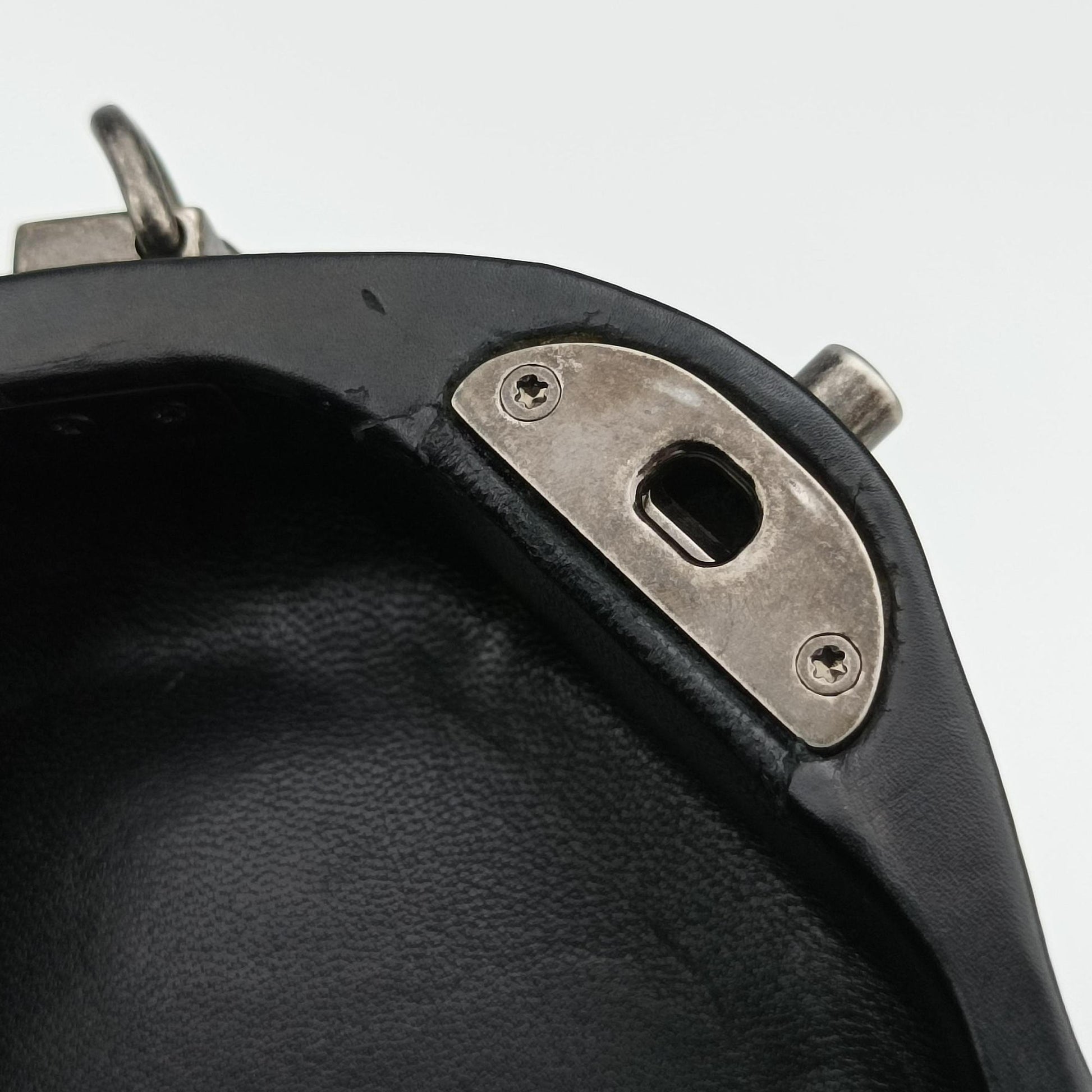 Love box heart Black Leather 564323 BCI564323.0319ラブボックス ハート型 ブラック レザー 564323 BCI564323.0319