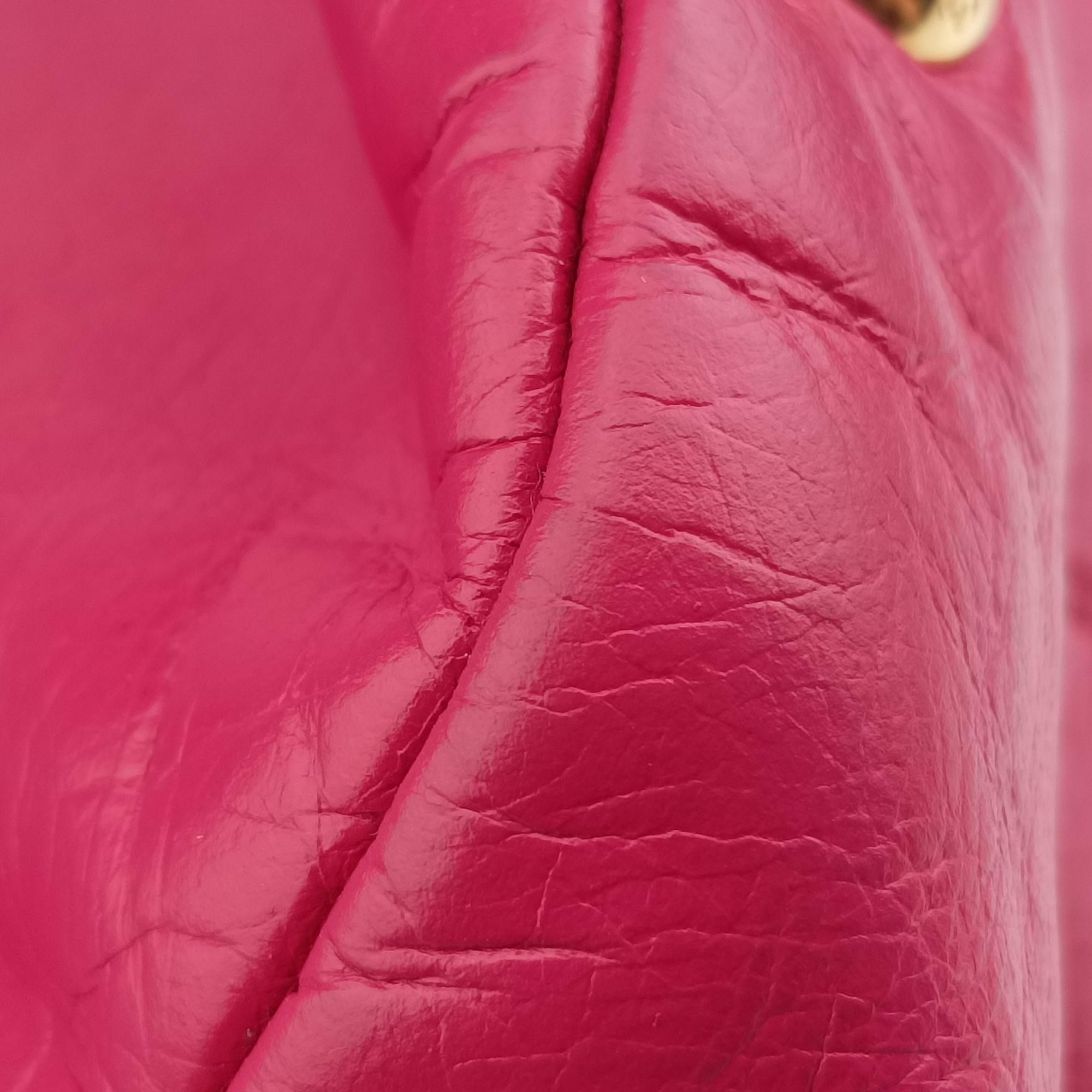 Triangle Logo Plate Rose Leather 180トライアングルロゴプレート ローズ レッド レザー 180