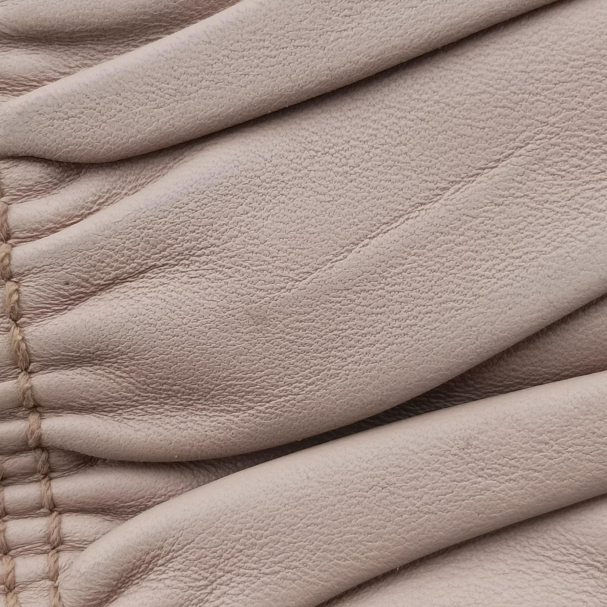 Gaufre Logo Flap Pink Nappa Leather BT0939 7/Qギャザー ロゴフラップ ピンク ナッパレザー BT0939 7/Q