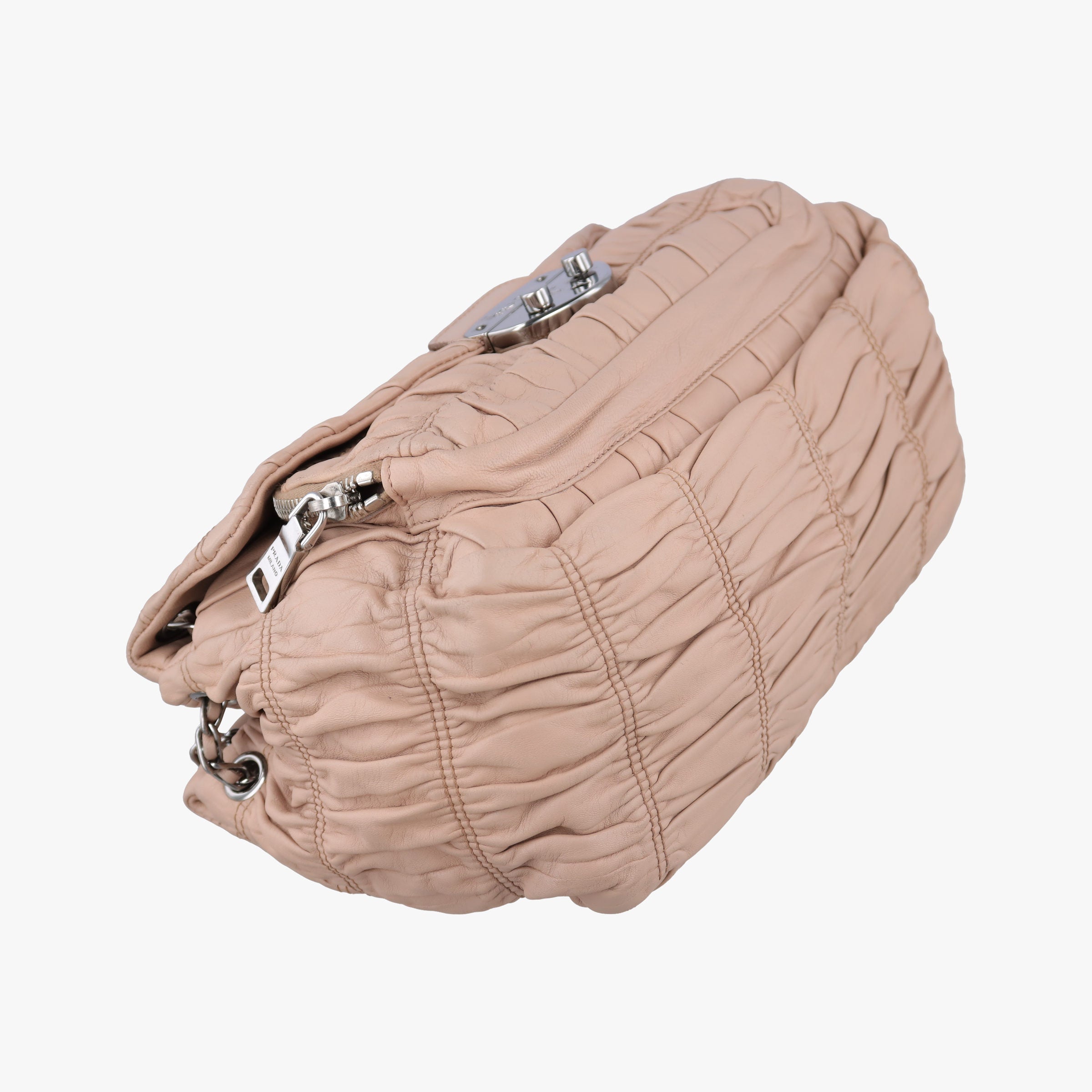 Gaufre Logo Flap Pink Nappa Leather BT0939 7/Qギャザー ロゴフラップ ピンク ナッパレザー BT0939 7/Q
