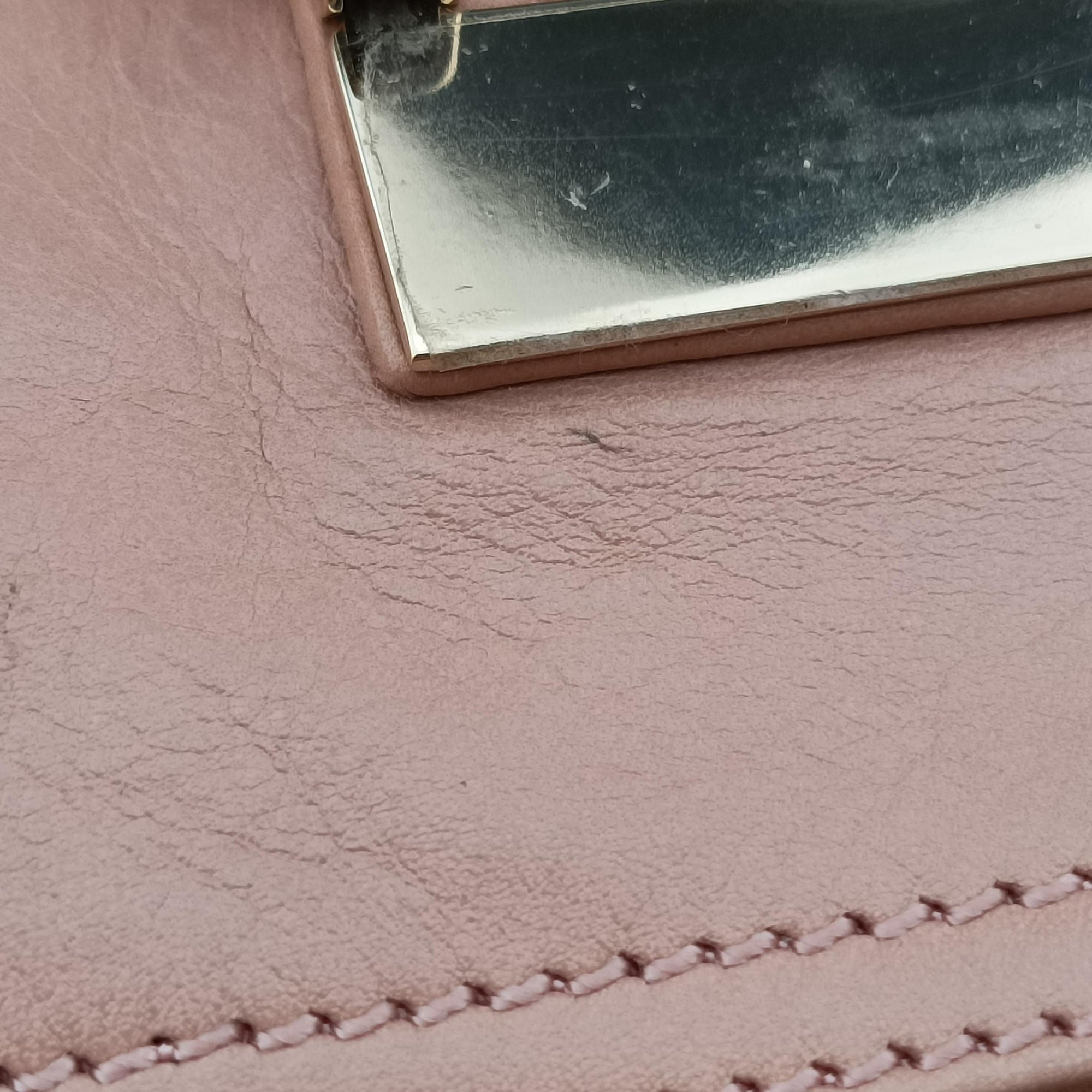 Maxi Baguette Flap Pink Leather 8BT143 8BT143-ZM1 109-2579マキシ バゲット フラップ ピンク レザー 8BT143 8BT143-ZM1 109-2579