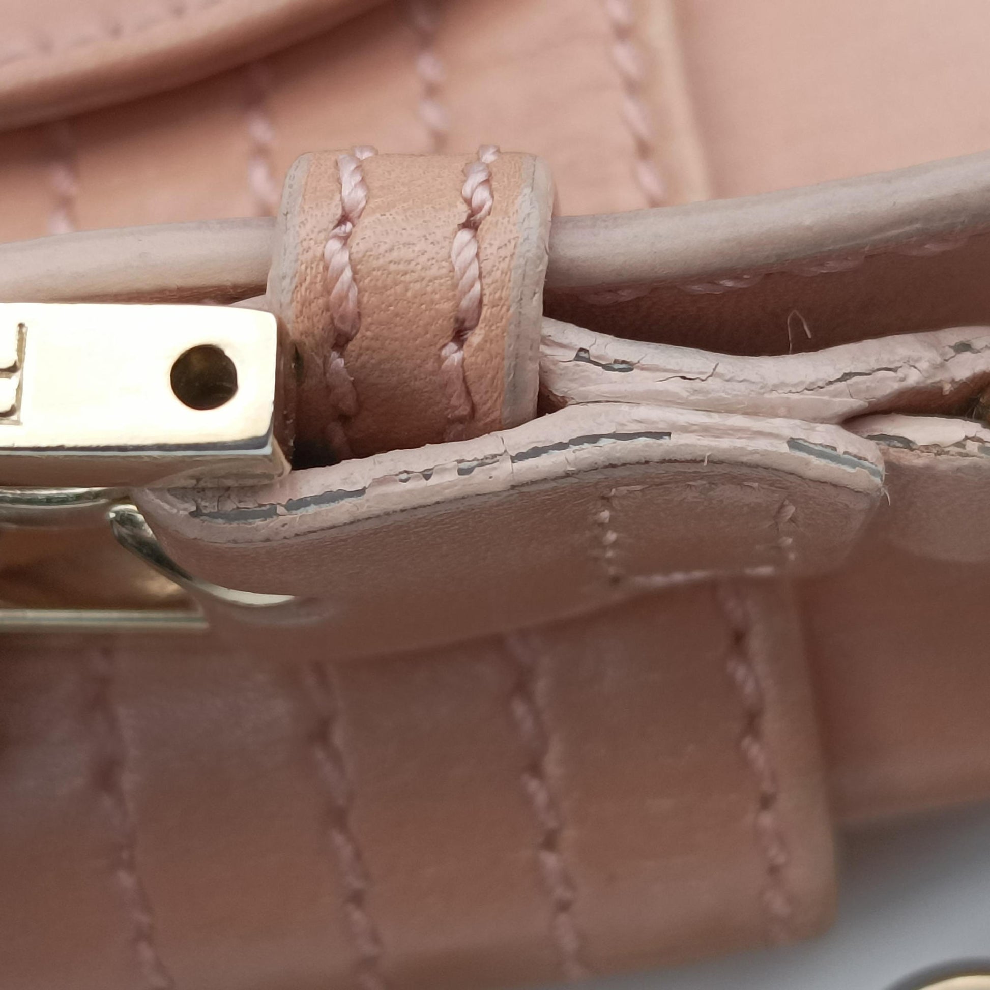 Maxi Baguette Flap Pink Leather 8BT143 8BT143-ZM1 109-2579マキシ バゲット フラップ ピンク レザー 8BT143 8BT143-ZM1 109-2579