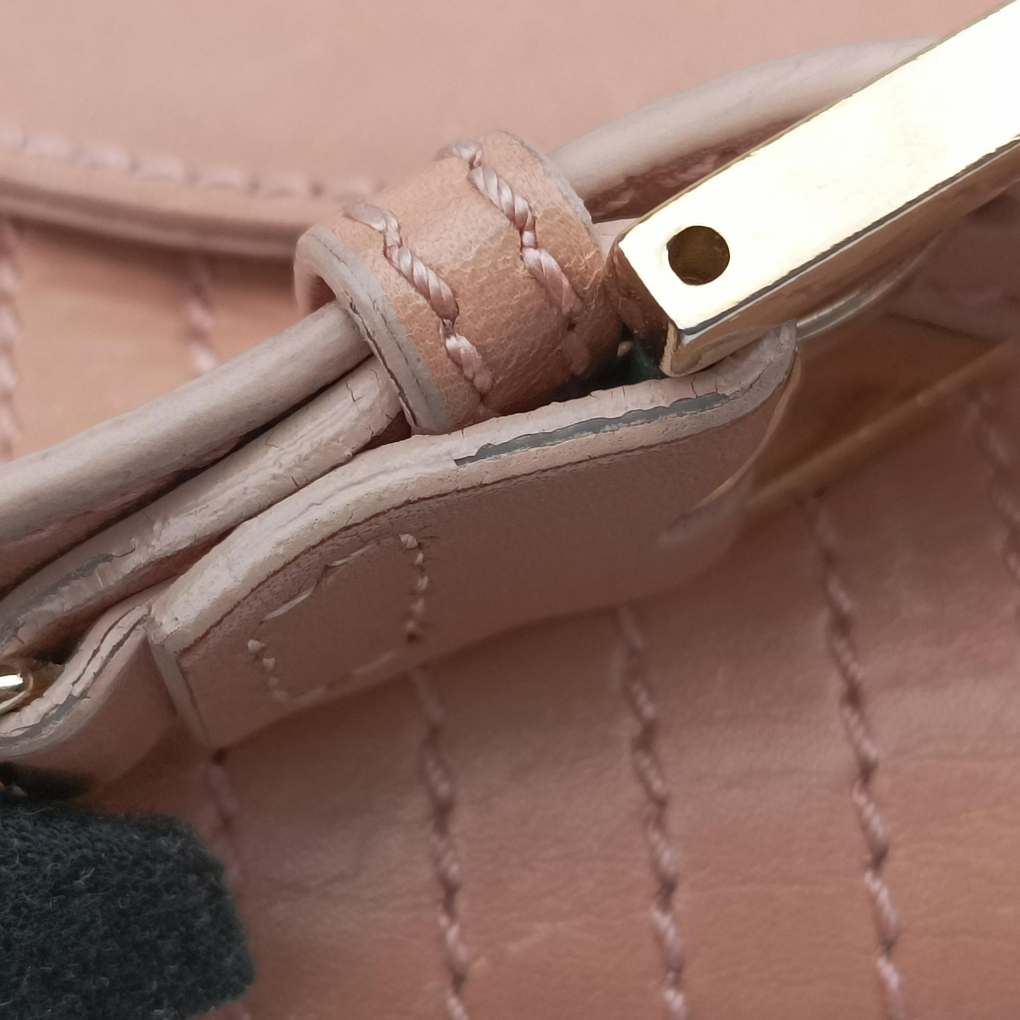 Maxi Baguette Flap Pink Leather 8BT143 8BT143-ZM1 109-2579マキシ バゲット フラップ ピンク レザー 8BT143 8BT143-ZM1 109-2579