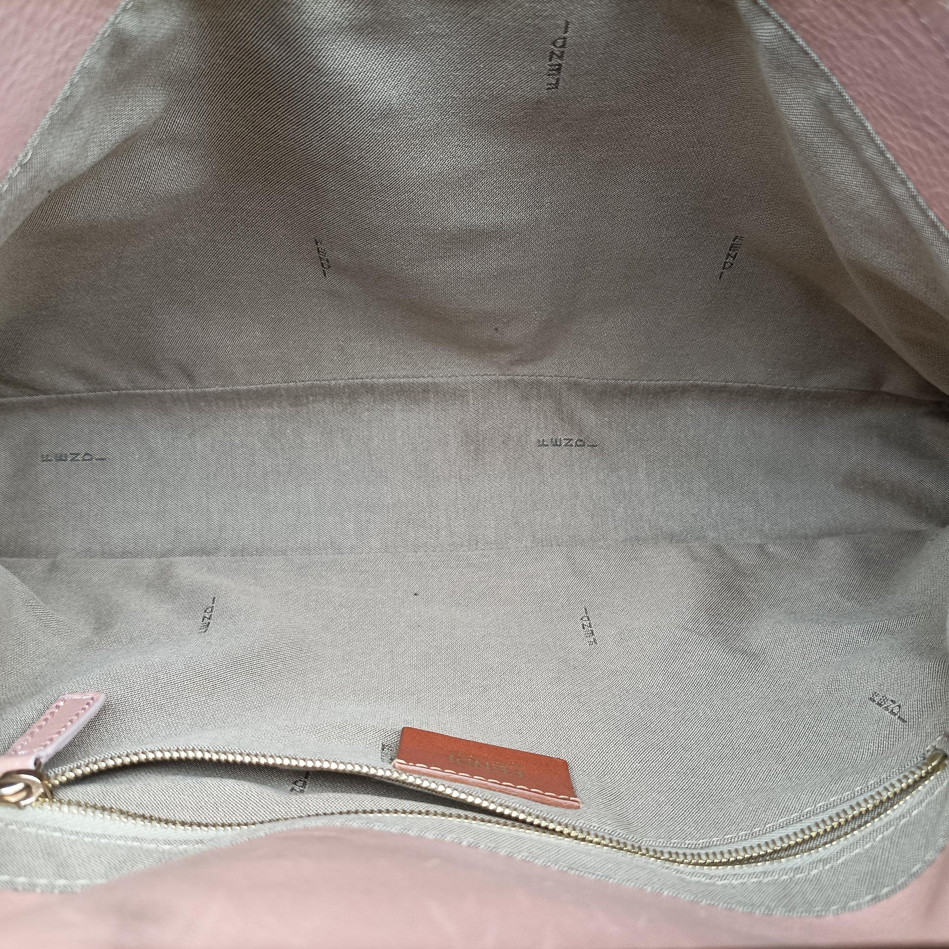 Maxi Baguette Flap Pink Leather 8BT143 8BT143-ZM1 109-2579マキシ バゲット フラップ ピンク レザー 8BT143 8BT143-ZM1 109-2579