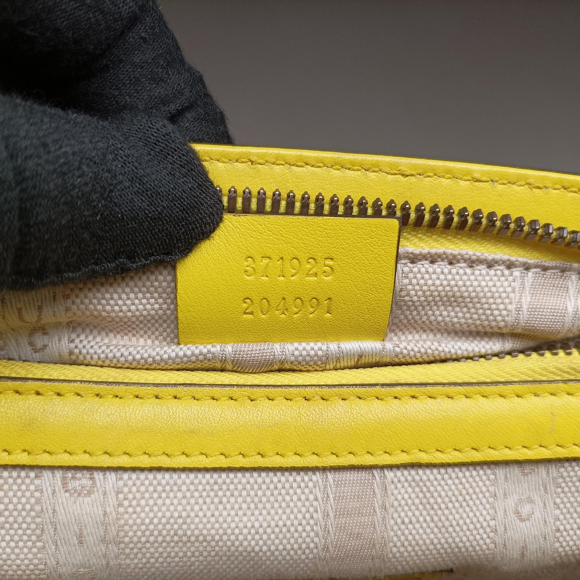 Bright Bit Yellow Patent 371925 E017477943ブライトビット イエロー パテント 371925 E017477943