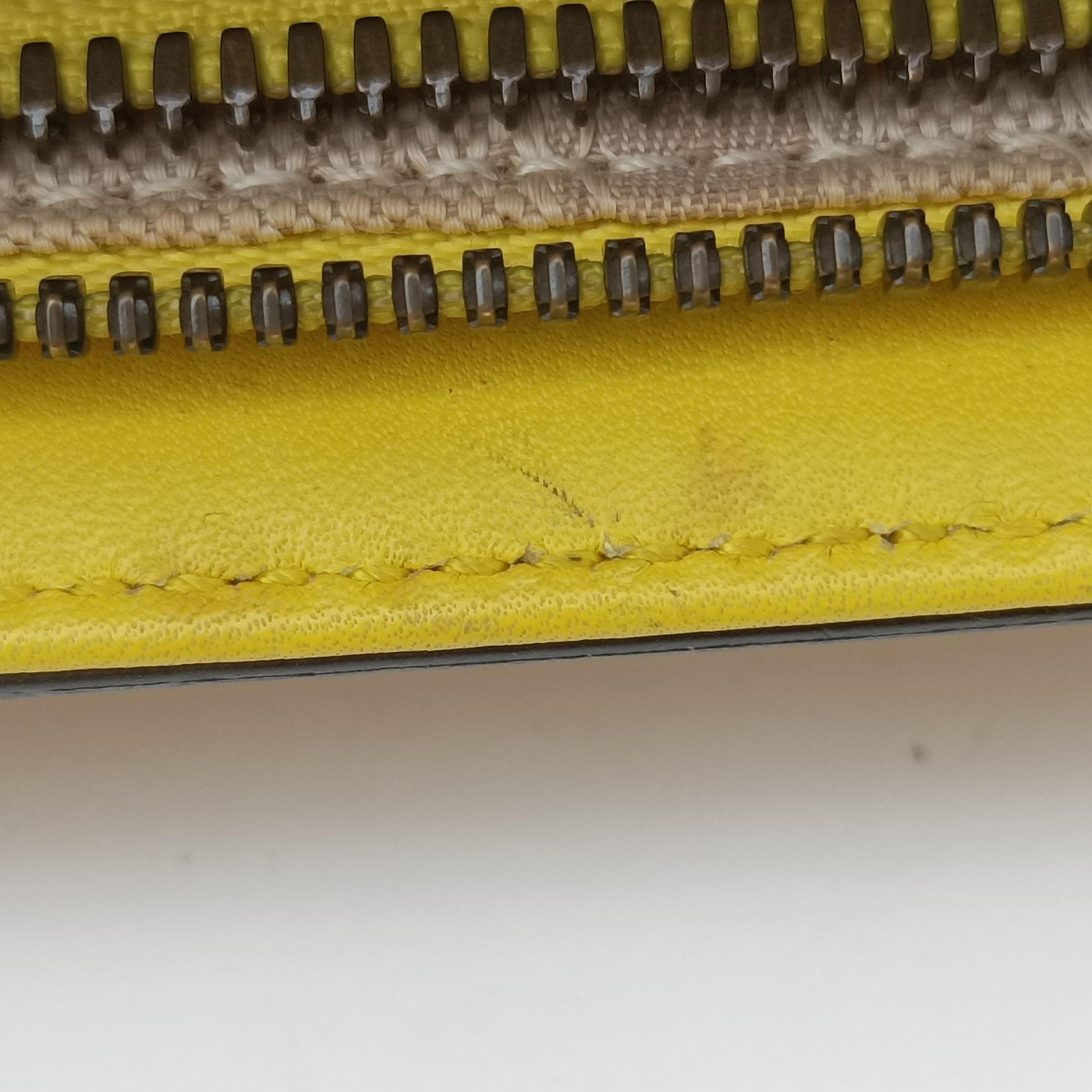 Bright Bit Yellow Patent 371925 E017477943ブライトビット イエロー パテント 371925 E017477943