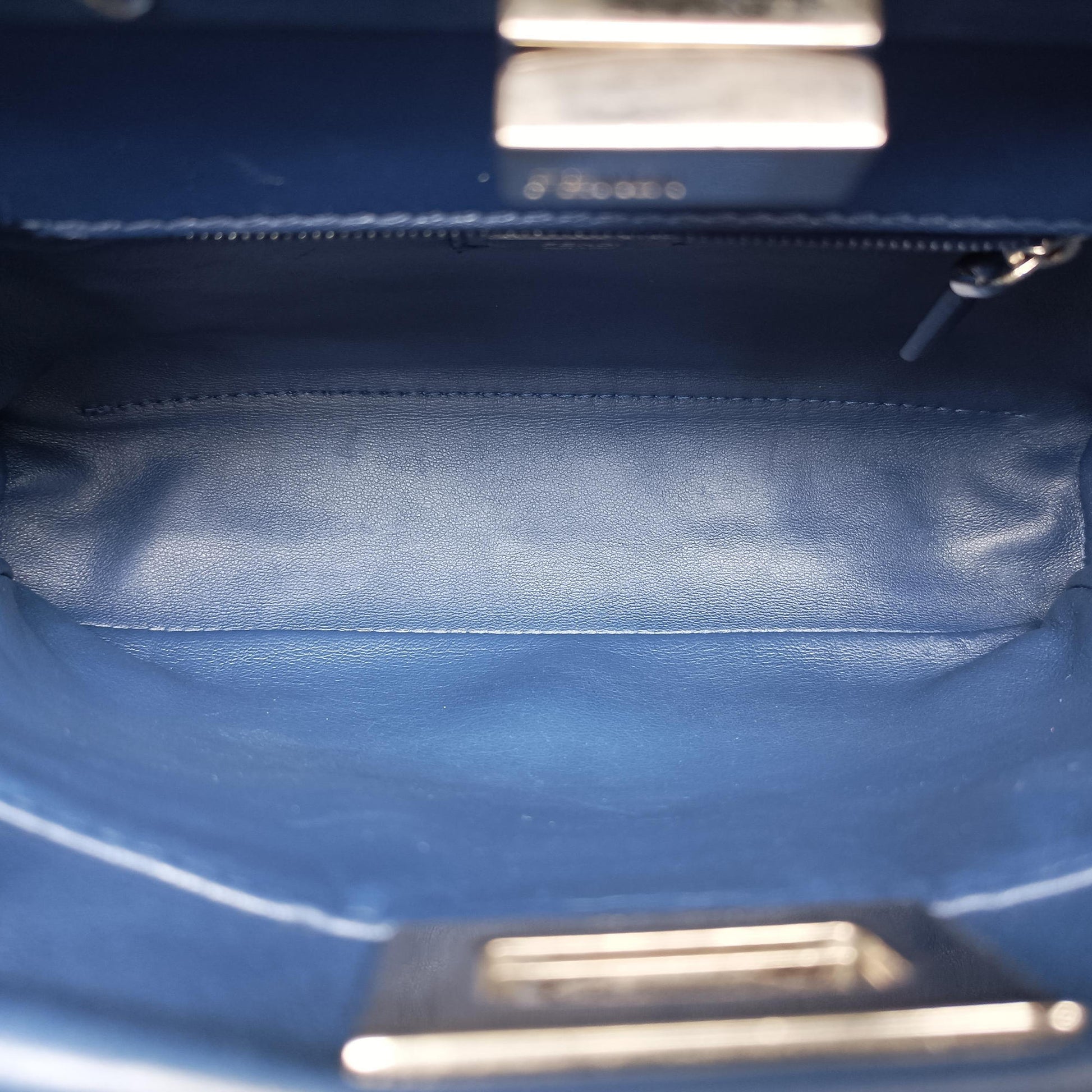 PEEKABOO mini Blue Leather 8BN244 8BN244-K4P-178-10429ピーカブー ミニ ブルー レザー 8BN244 8BN244-K4P-178-10429