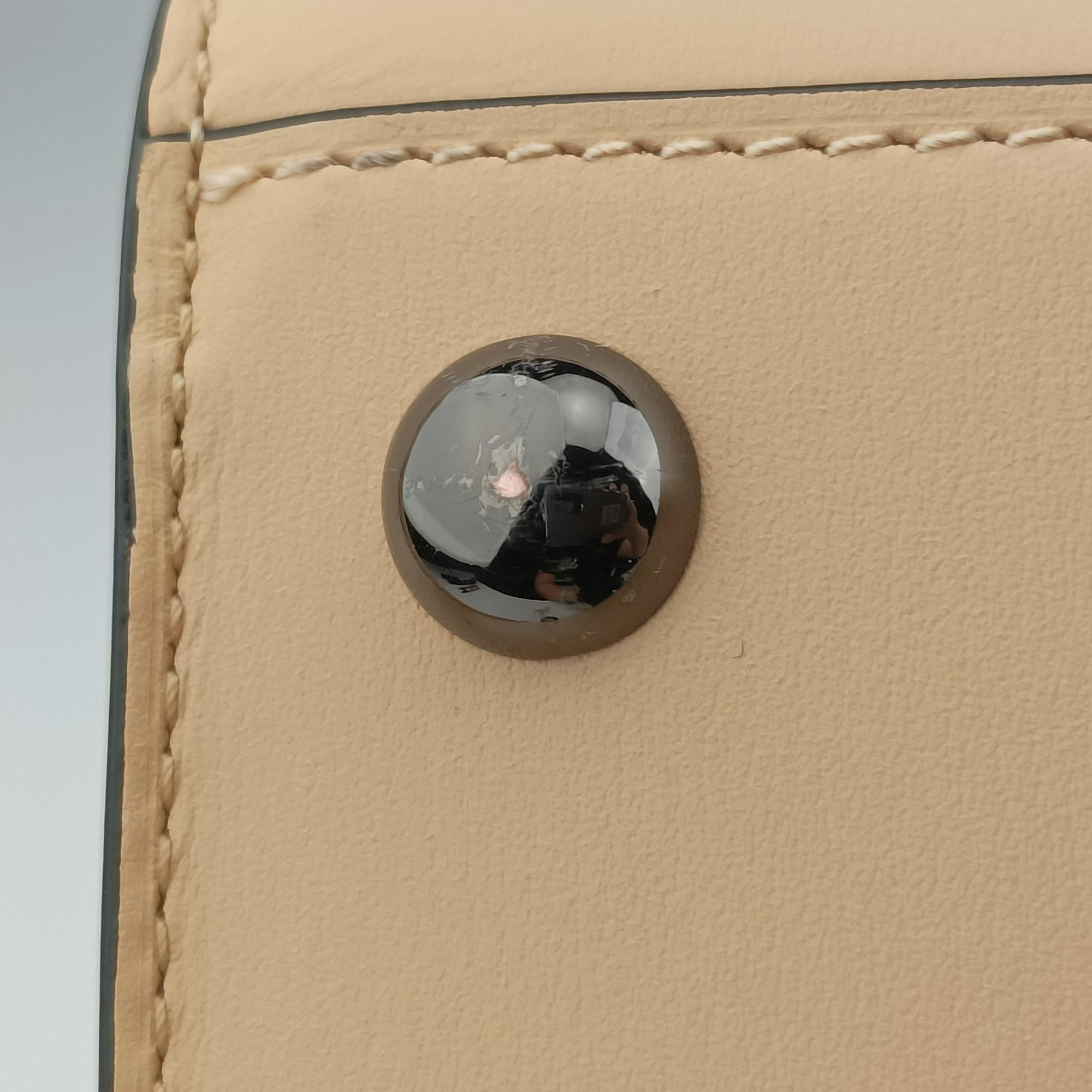 Brillant Beige Leather FO4Hブリリアント ベージュ レザー FO4H