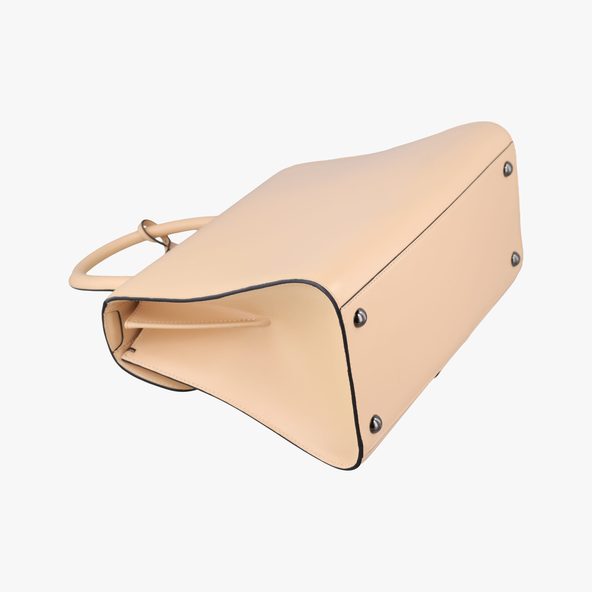 Brillant Beige Leather FO4Hブリリアント ベージュ レザー FO4H