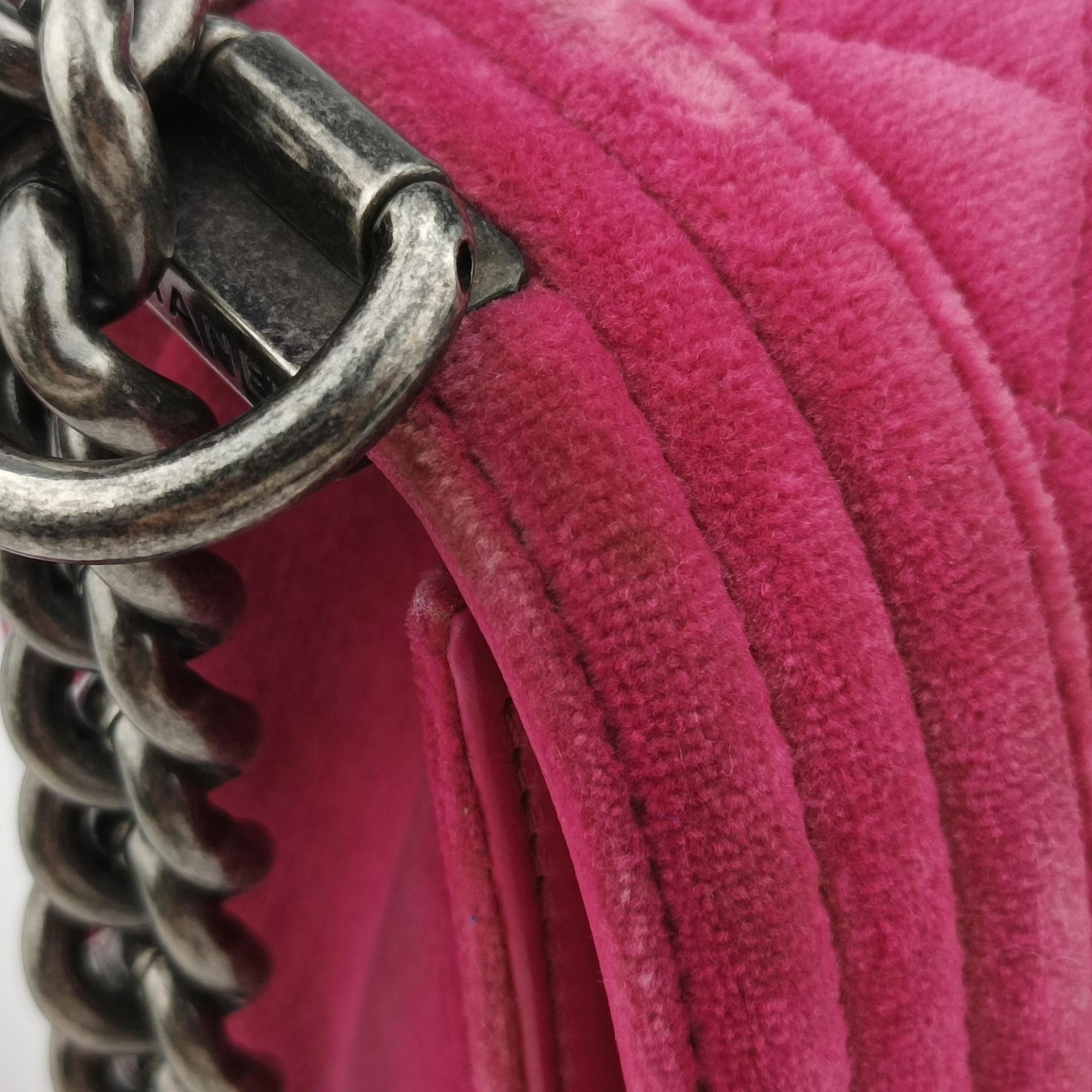 BOY CHANEL Rose velour A67416 18369592ボーイシャネル ローズ レッド ベロア A67416 18369592