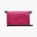 BOY CHANEL Rose velour A67416 18369592ボーイシャネル ローズ レッド ベロア A67416 18369592