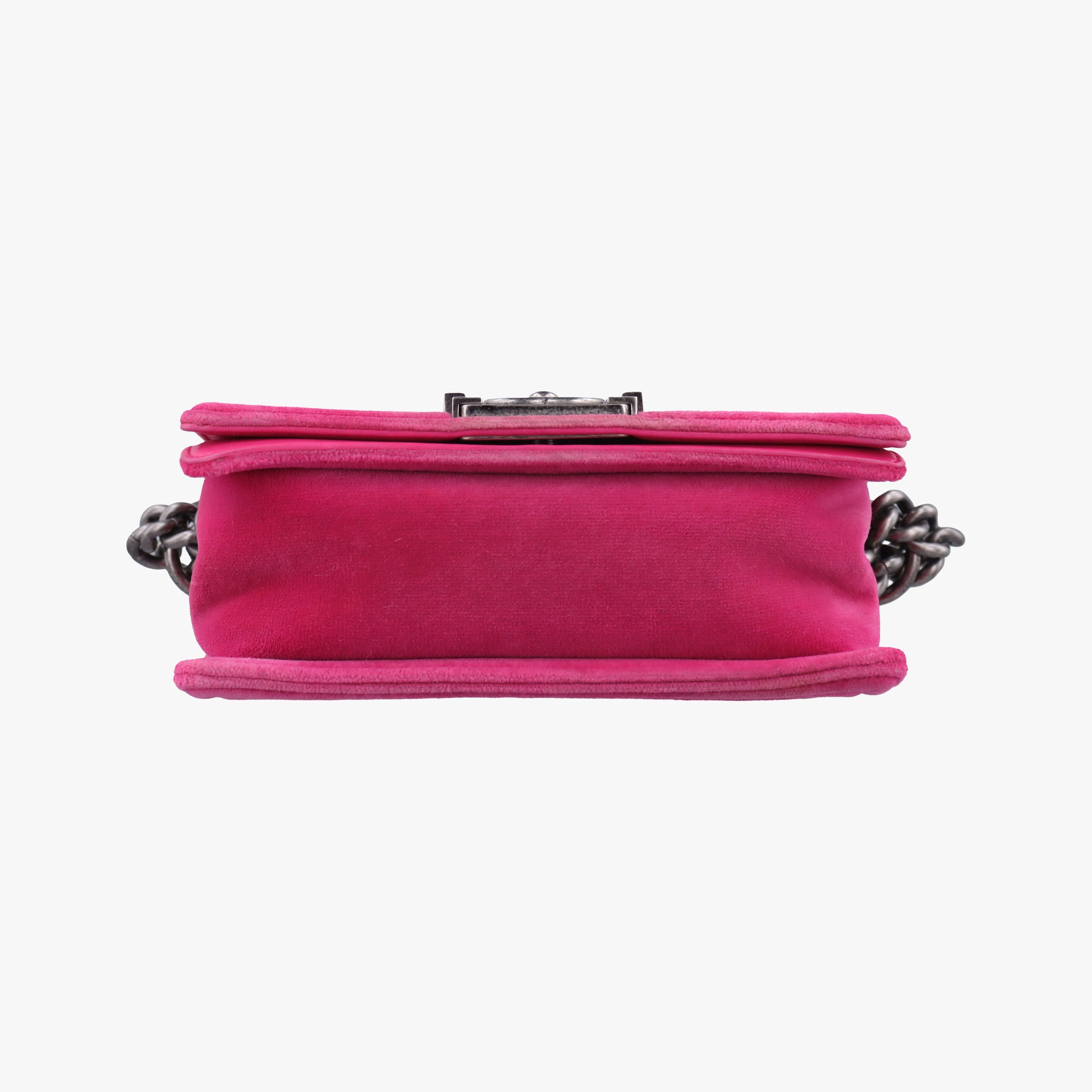 BOY CHANEL Rose velour A67416 18369592ボーイシャネル ローズ レッド ベロア A67416 18369592