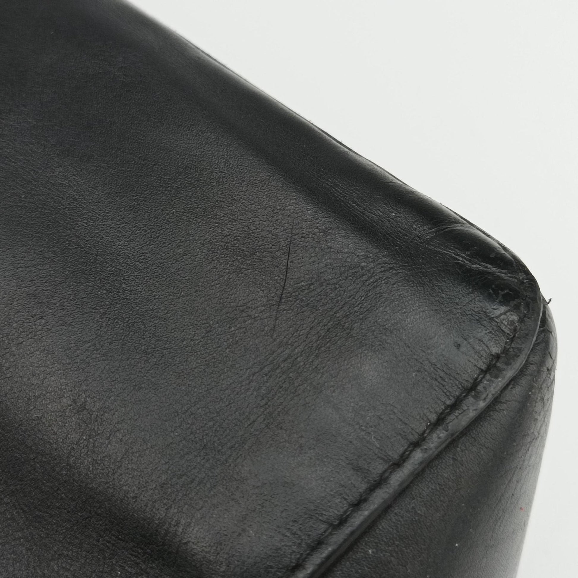 Intrecciato Black lambskin B05420160Dイントレチャート ブラック ラムスキン B05420160D