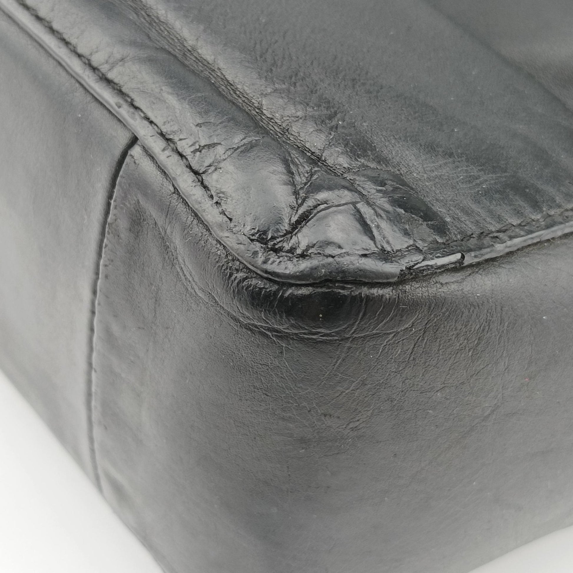 Intrecciato Black lambskin B05420160Dイントレチャート ブラック ラムスキン B05420160D