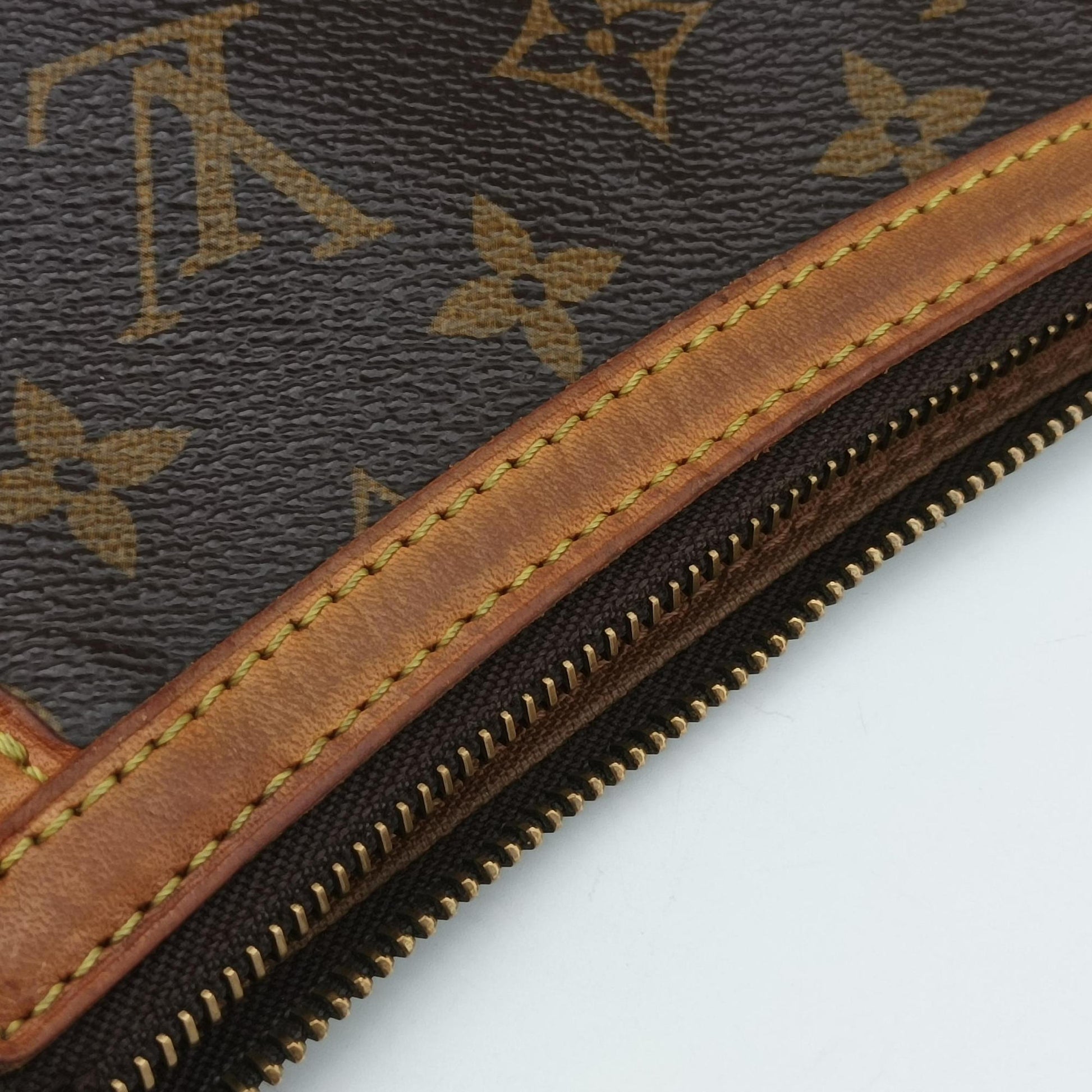 TULUM PM Brown Monogram Canvas M40076 VI1028トゥラムPM モノグラム/ブラウン モノグラムキャンバス M40076 VI1028