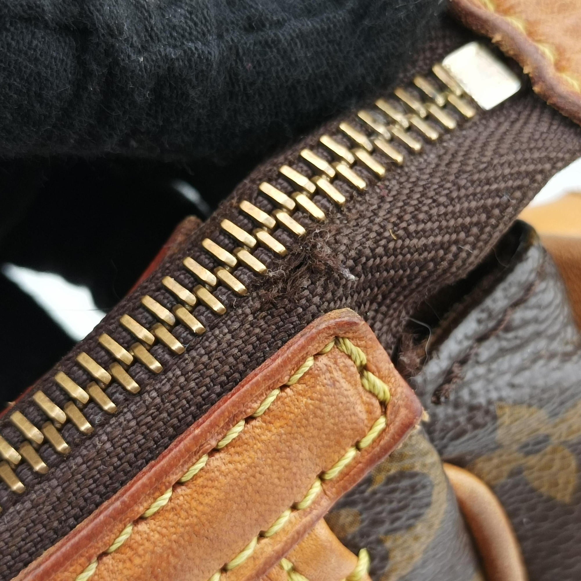 TULUM PM Brown Monogram Canvas M40076 VI1028トゥラムPM モノグラム/ブラウン モノグラムキャンバス M40076 VI1028