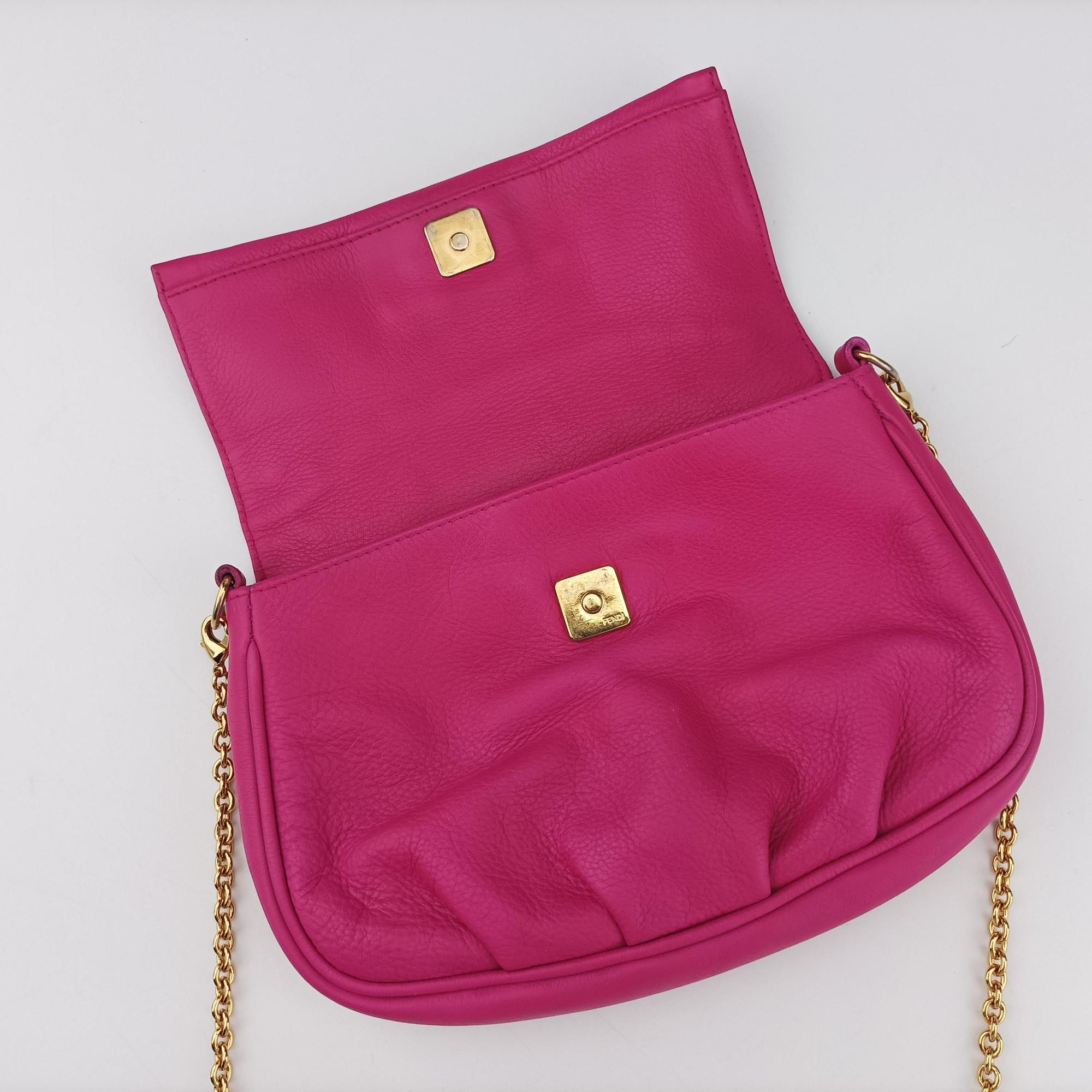 Fendista Pochette Rose Leather 8M0276 8M0276-ANG-128-2566フェンディスタ ポシェット ローズ レッド レザー 8M0276 8M0276-ANG-128-2566