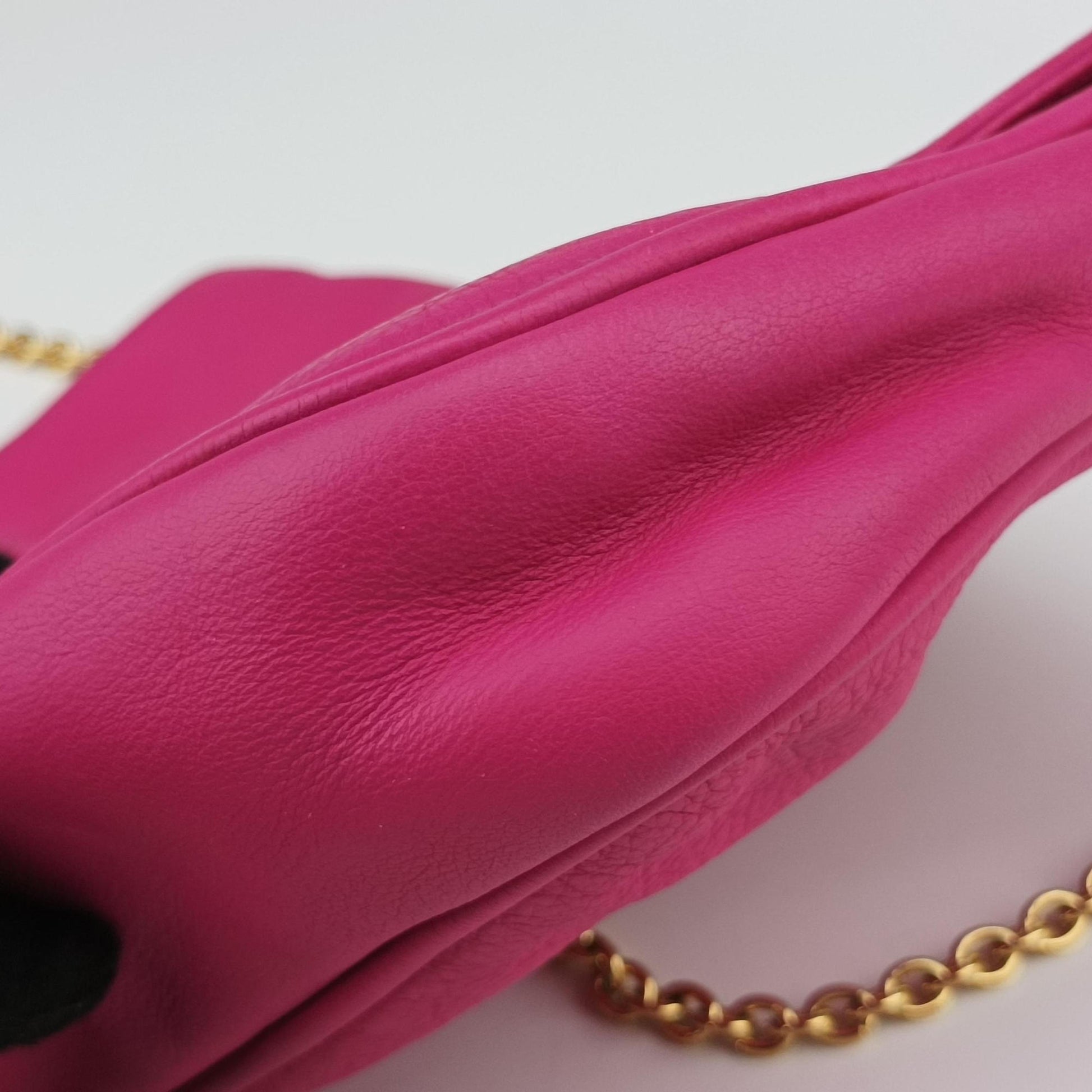 Fendista Pochette Rose Leather 8M0276 8M0276-ANG-128-2566フェンディスタ ポシェット ローズ レッド レザー 8M0276 8M0276-ANG-128-2566