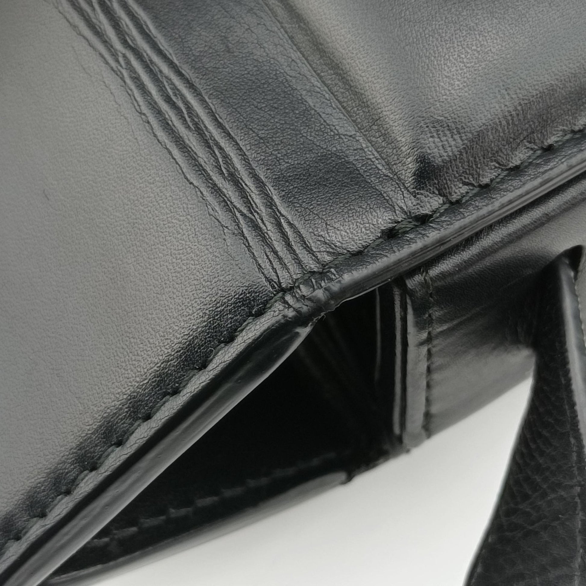 Padded Messenger Mini Trunk Black lambskin IC Chipパデッド メッセンジャー ミニトランク ブラック ラムスキン ICチップ