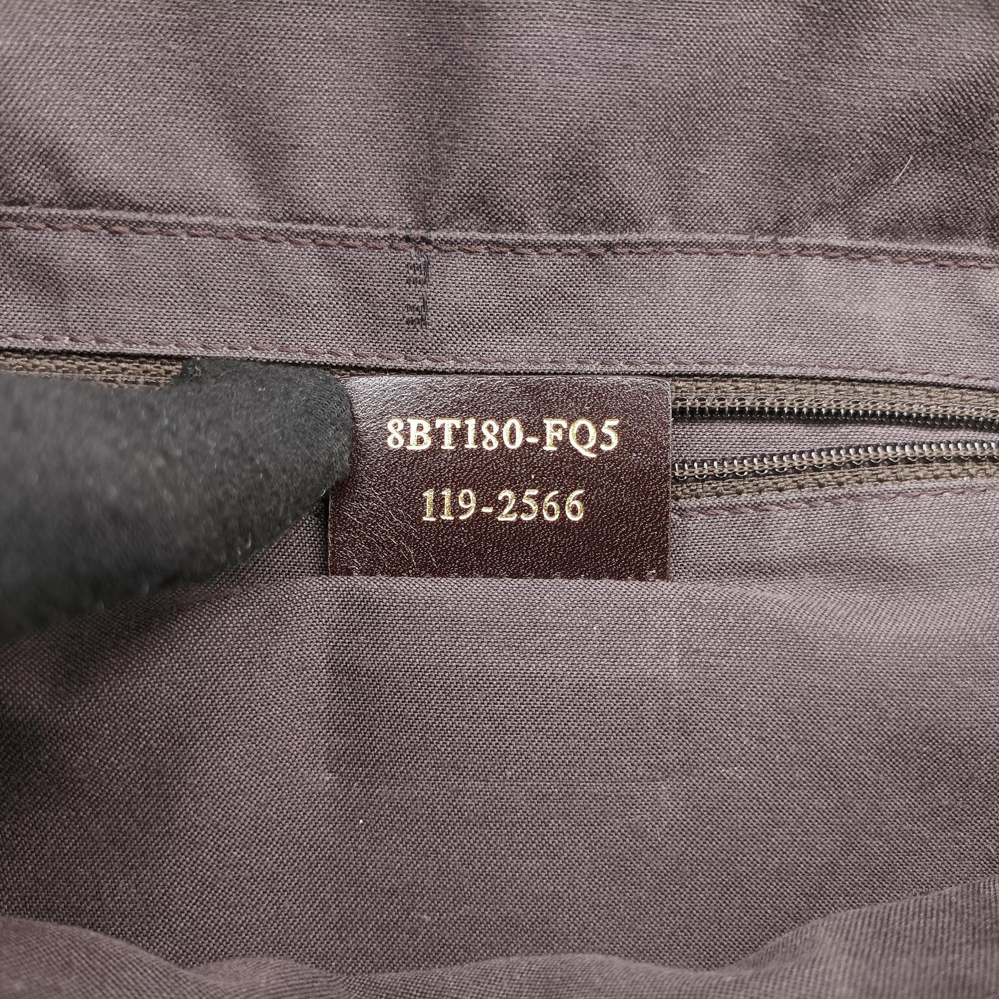 BAGUETTE Purple Leather 8BT180 8BT180-FQ5 119-2566マンマバケット パープル レザー 8BT180 8BT180-FQ5 119-2566