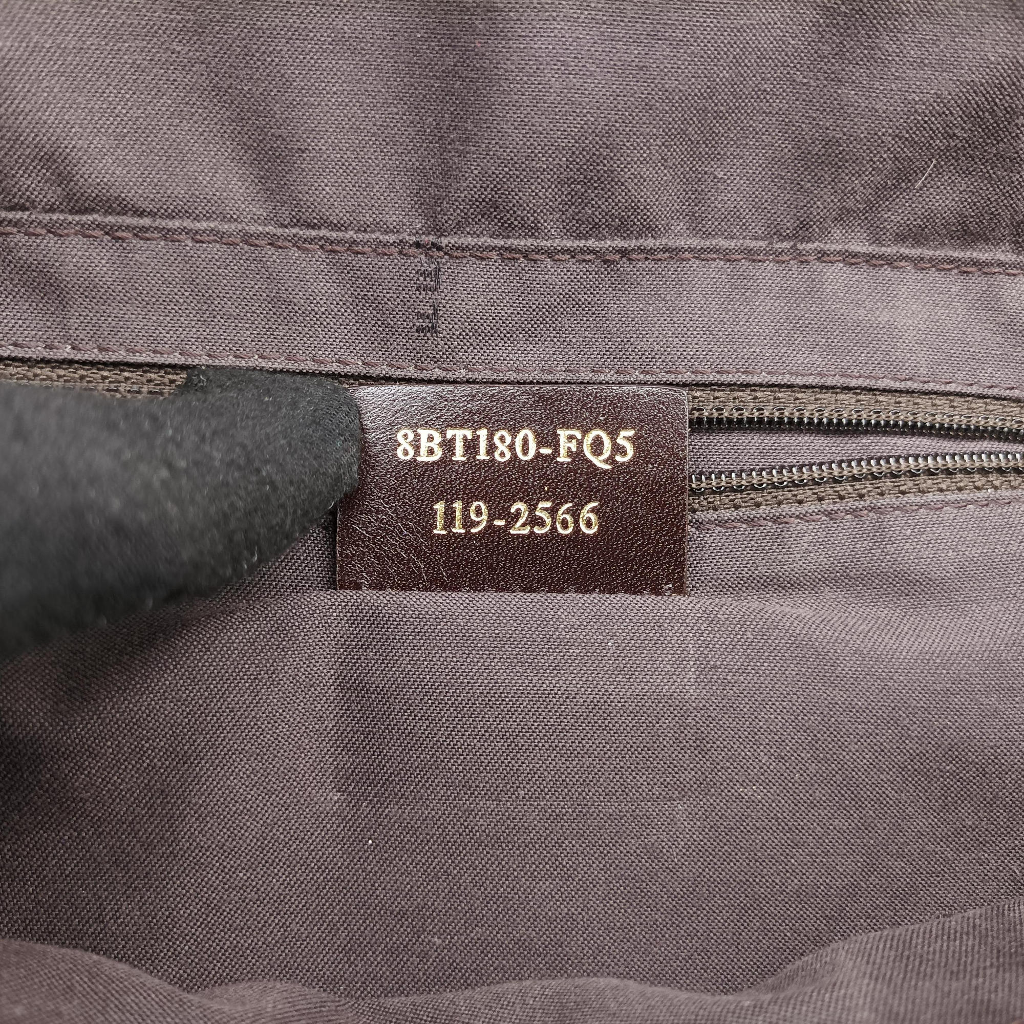 BAGUETTE Purple Leather 8BT180 8BT180-FQ5 119-2566マンマバケット パープル レザー 8BT180 8BT180-FQ5 119-2566
