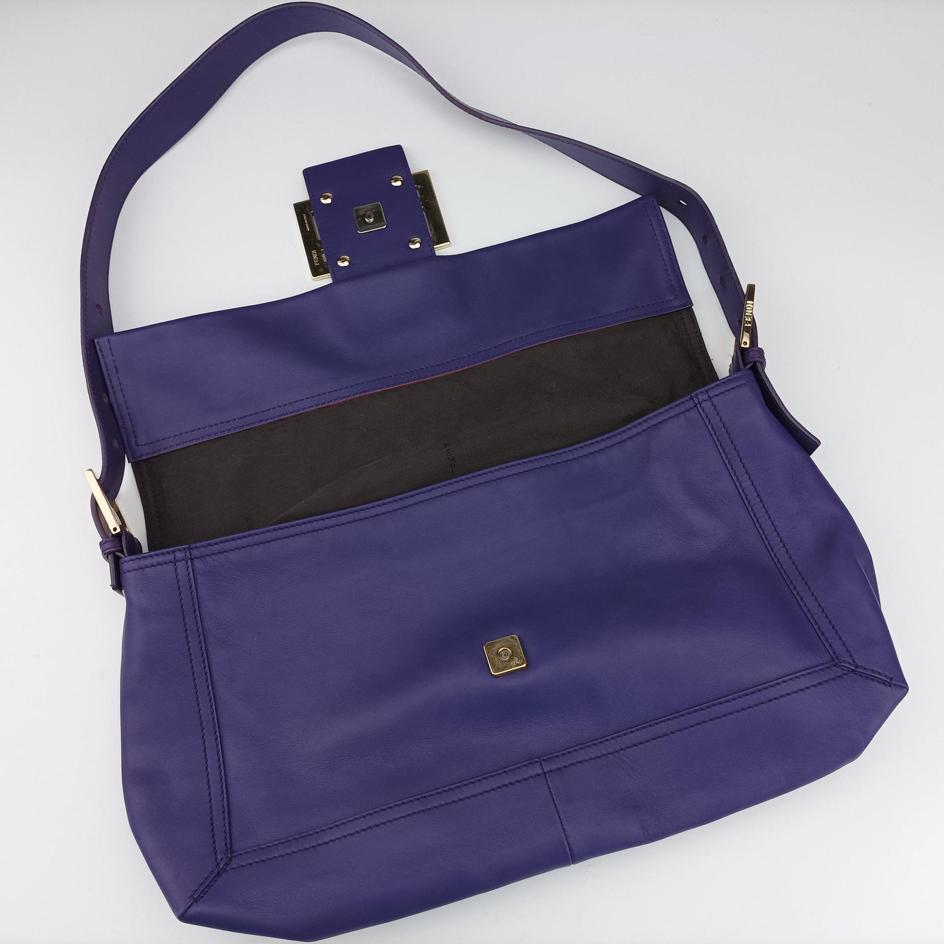 BAGUETTE Purple Leather 8BT180 8BT180-FQ5 119-2566マンマバケット パープル レザー 8BT180 8BT180-FQ5 119-2566
