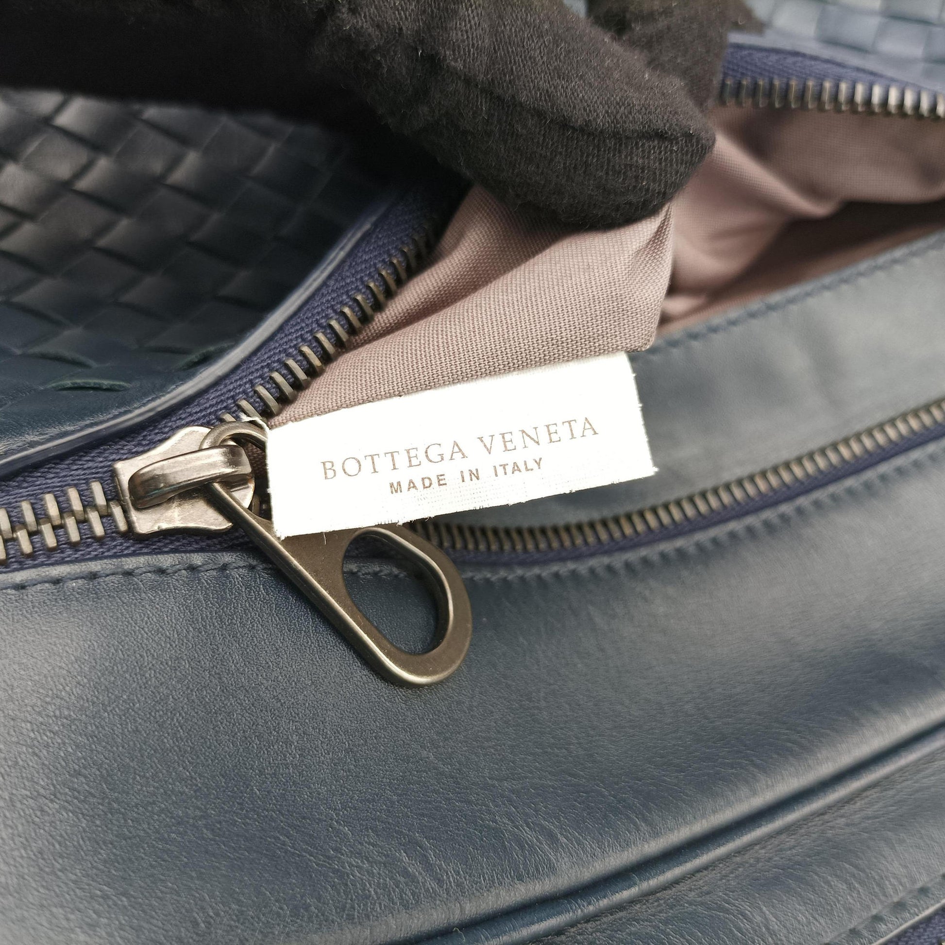 Intrecciato Navy lambskin B07532575Mイントレチャート ネイビー ラムスキン B07532575M