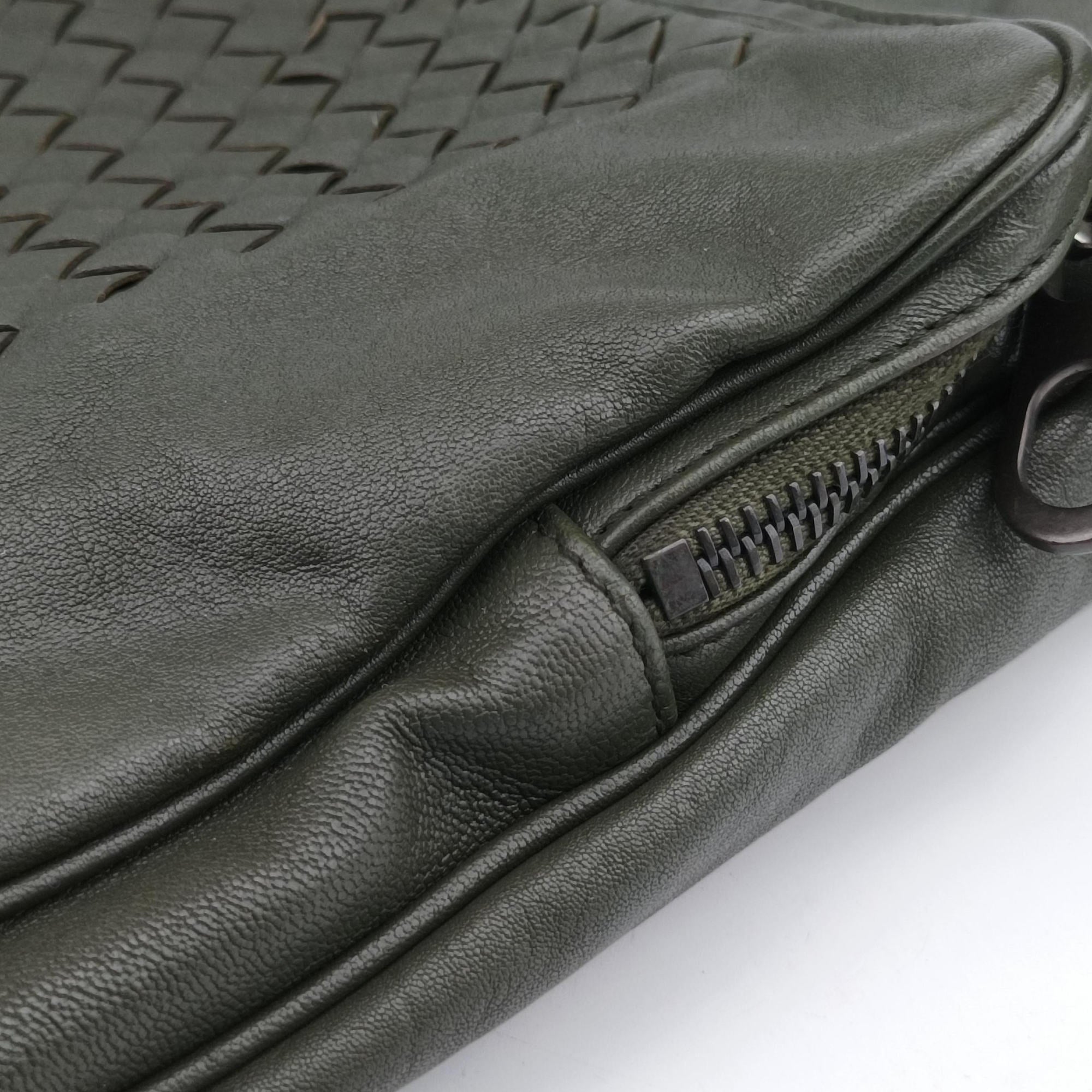 Intrecciato Green lambskin B04842859Vイントレチャート グリーン ラムスキン B04842859V