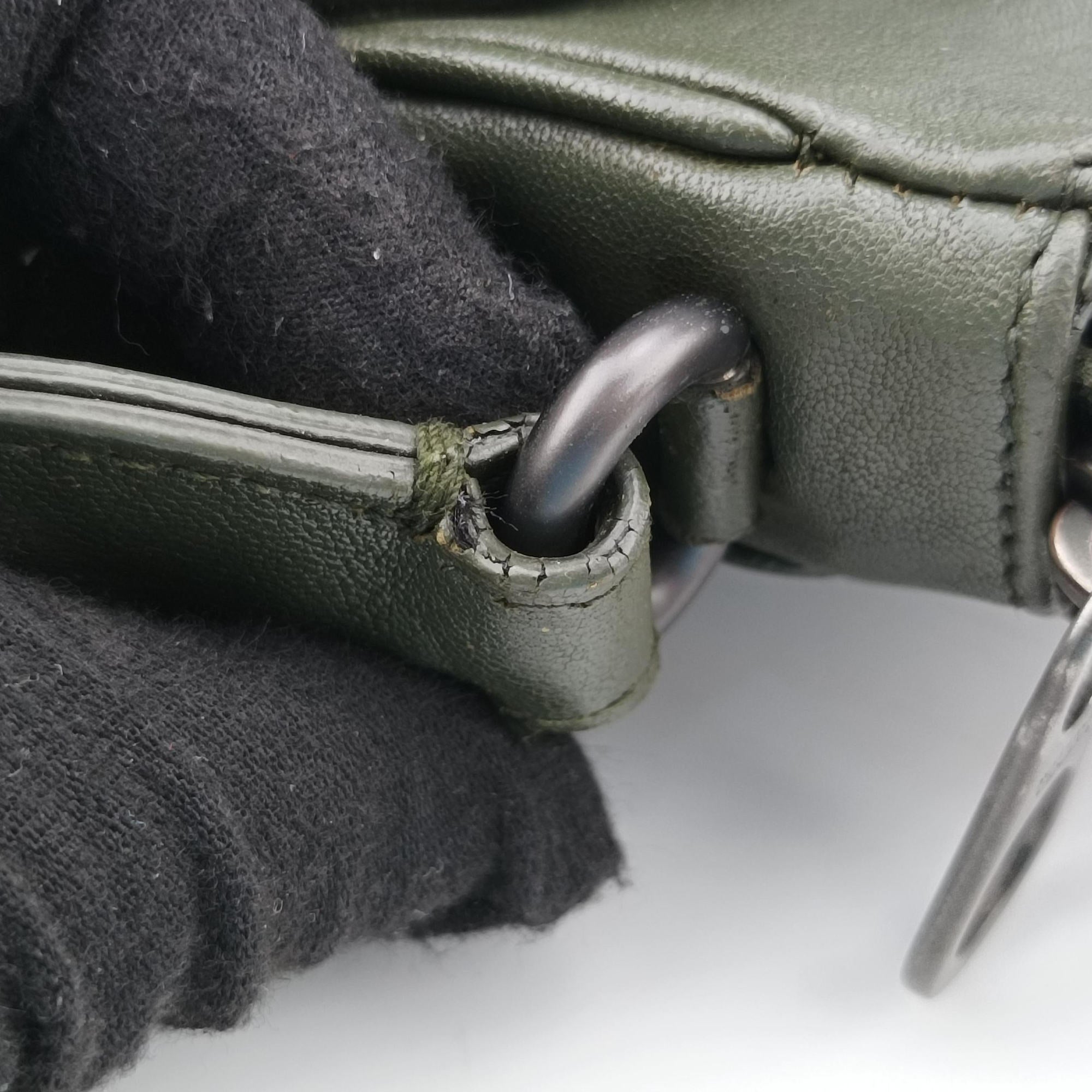 Intrecciato Green lambskin B04842859Vイントレチャート グリーン ラムスキン B04842859V
