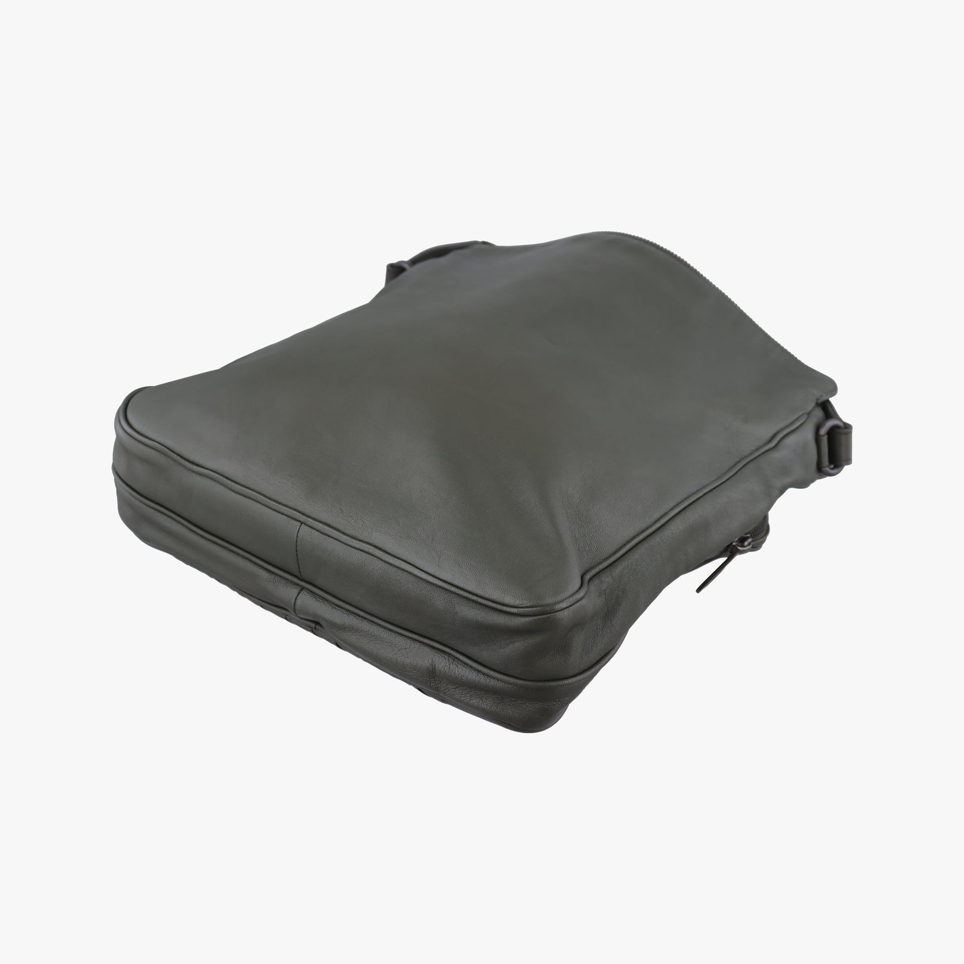 Intrecciato Green lambskin B04842859Vイントレチャート グリーン ラムスキン B04842859V