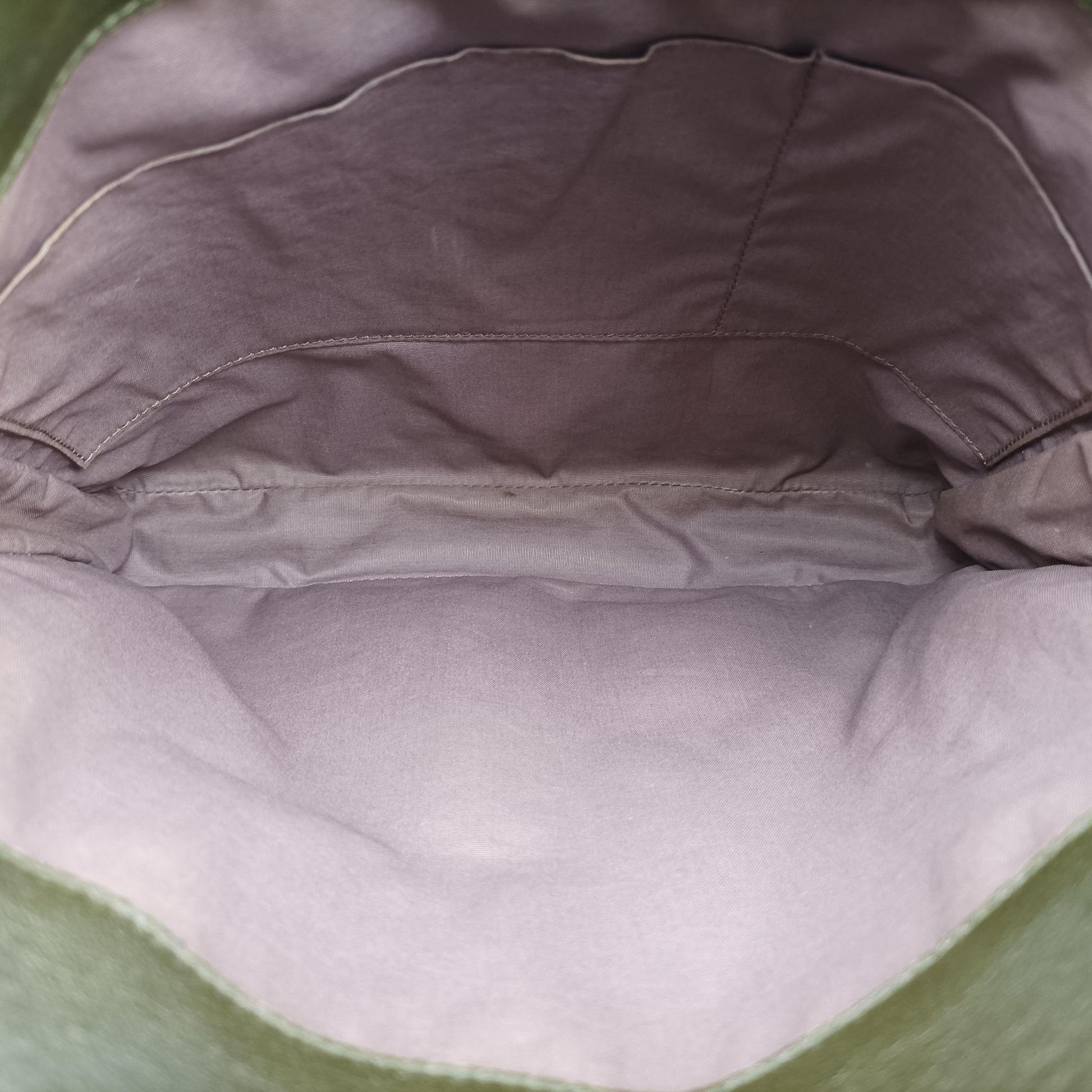 Intrecciato Green lambskin B04842859Vイントレチャート グリーン ラムスキン B04842859V
