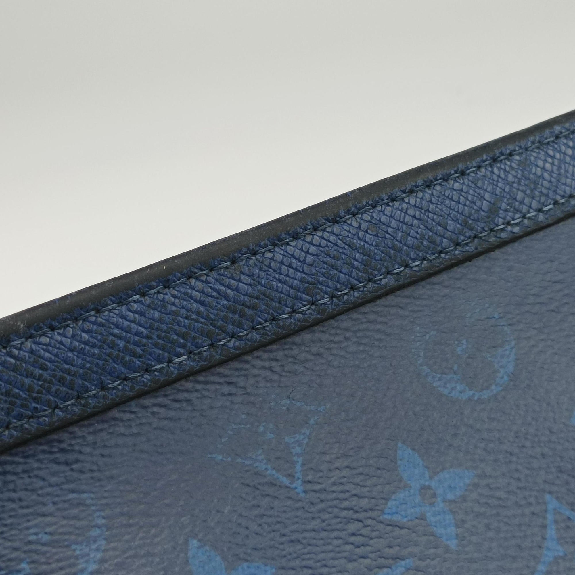 Taigarama Pochette Voyage MM Cobalt × Pacific Blue Taiga Leather × Canvas M30423 IC Chipタイガラマ ポシェット・ヴォワヤージュ MM コバルト × パシフィック・ブルー タイガ・レザー × モノグラム M30423 ICチップ