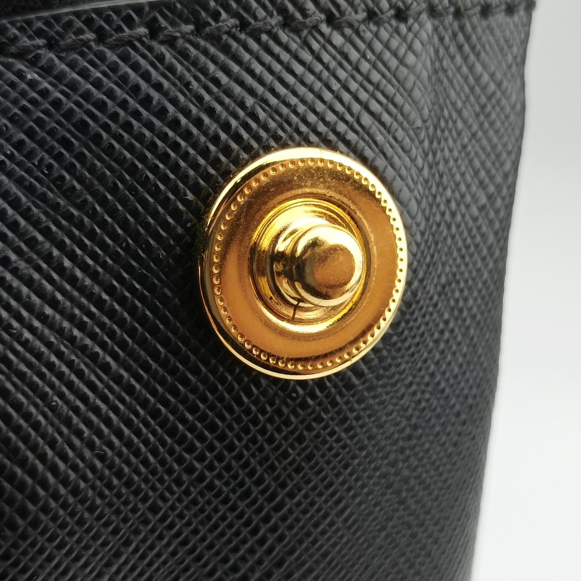 Galleria Black SAFFIANO Leather 1BA274 25ガレリア ブラック サフィアーノレザー 1BA274 25