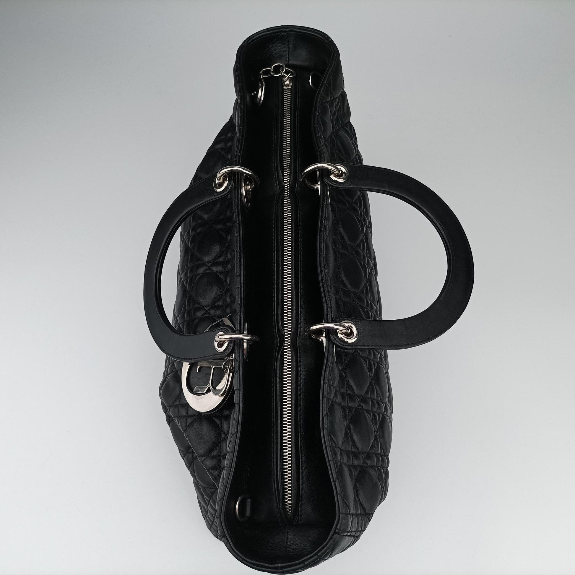 Lady Dior Black lambskin 26-MA-0120レディディオール ブラック ラムスキン 26-MA-0120
