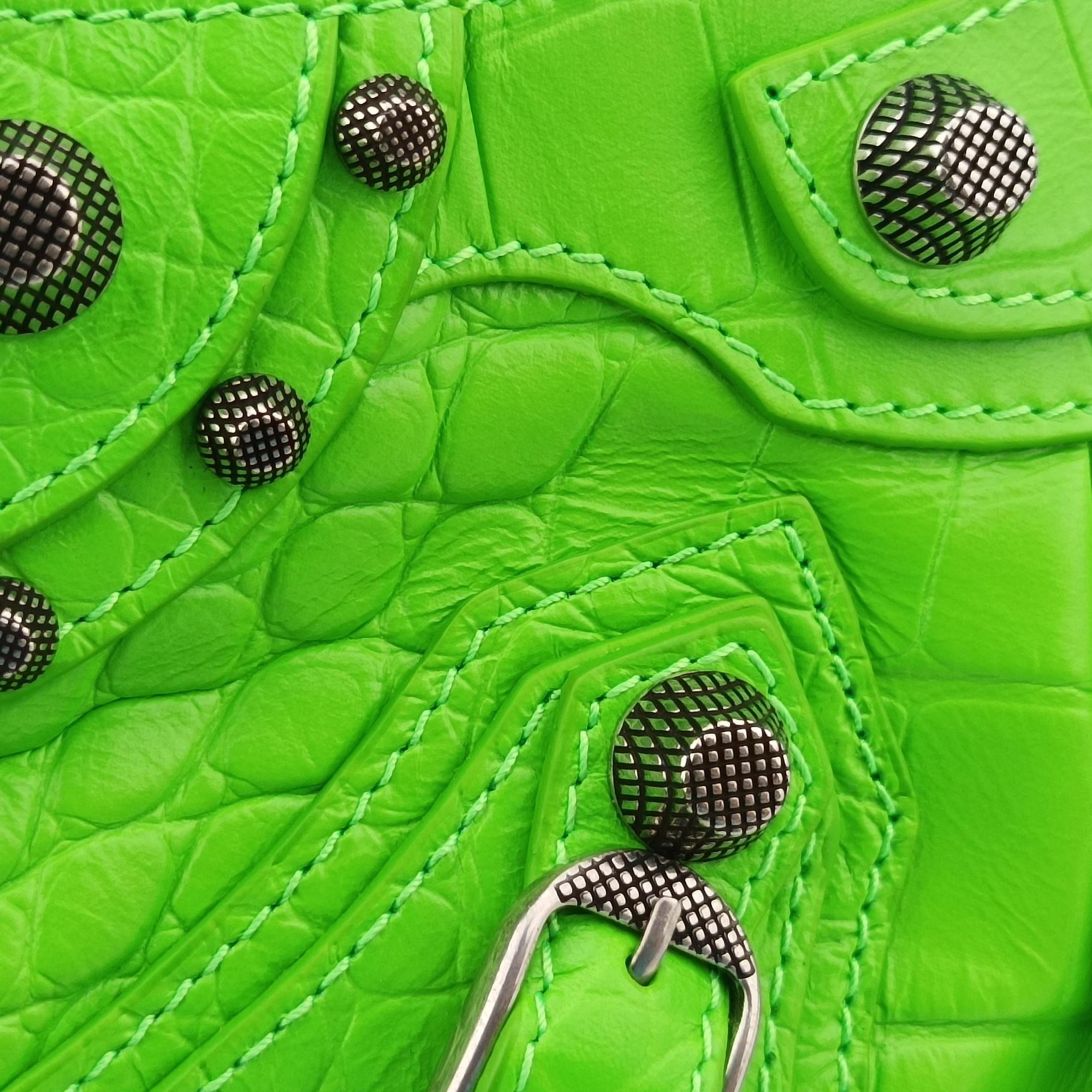 Le Cagole Green lambskin 695814.3817.Q.000959ルカゴール グリーン ラムスキン 695814.3817.Q.000959
