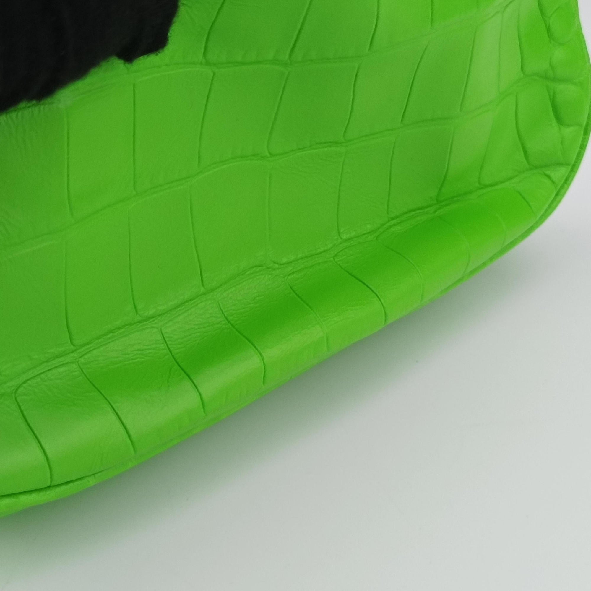 Le Cagole Green lambskin 695814.3817.Q.000959ルカゴール グリーン ラムスキン 695814.3817.Q.000959