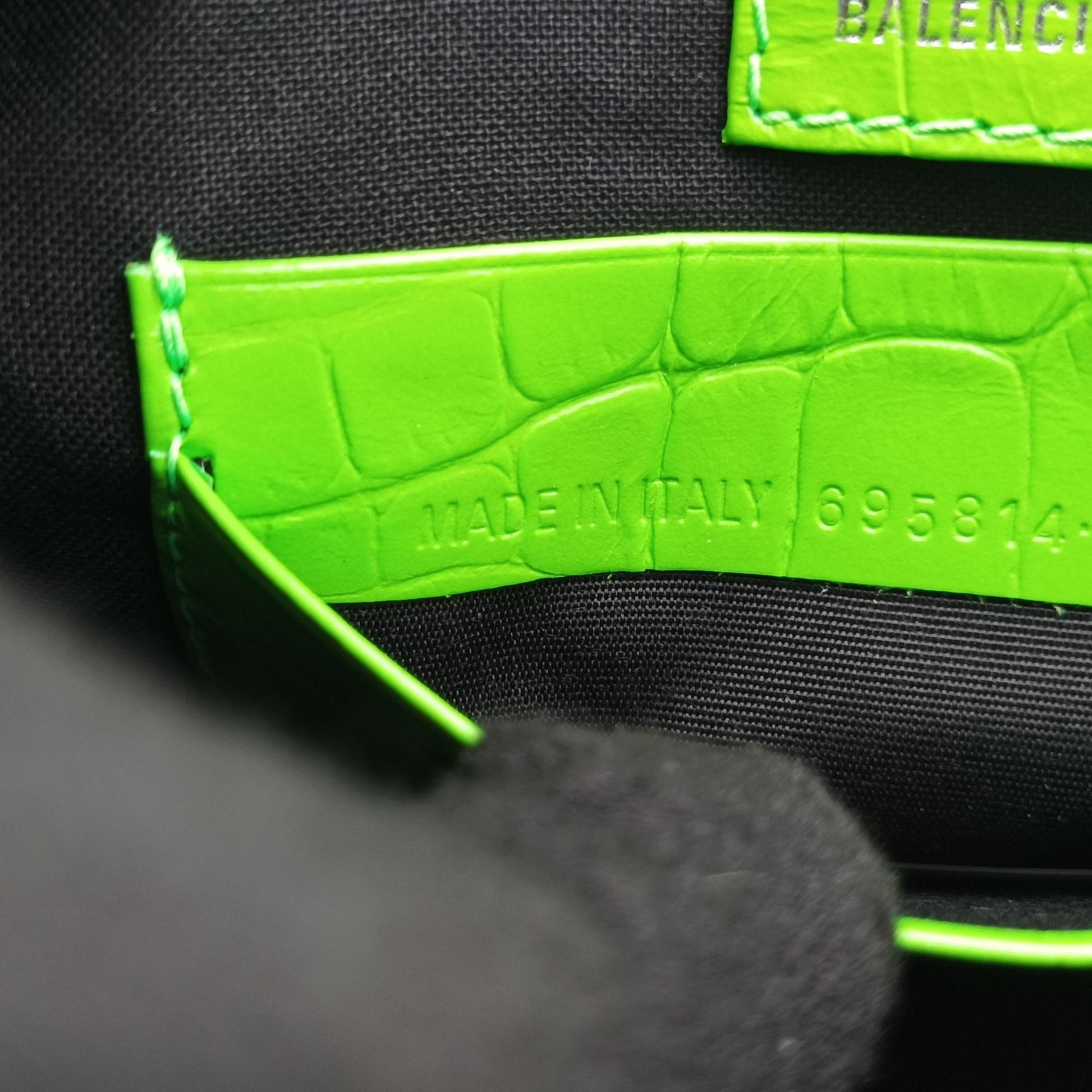 Le Cagole Green lambskin 695814.3817.Q.000959ルカゴール グリーン ラムスキン 695814.3817.Q.000959