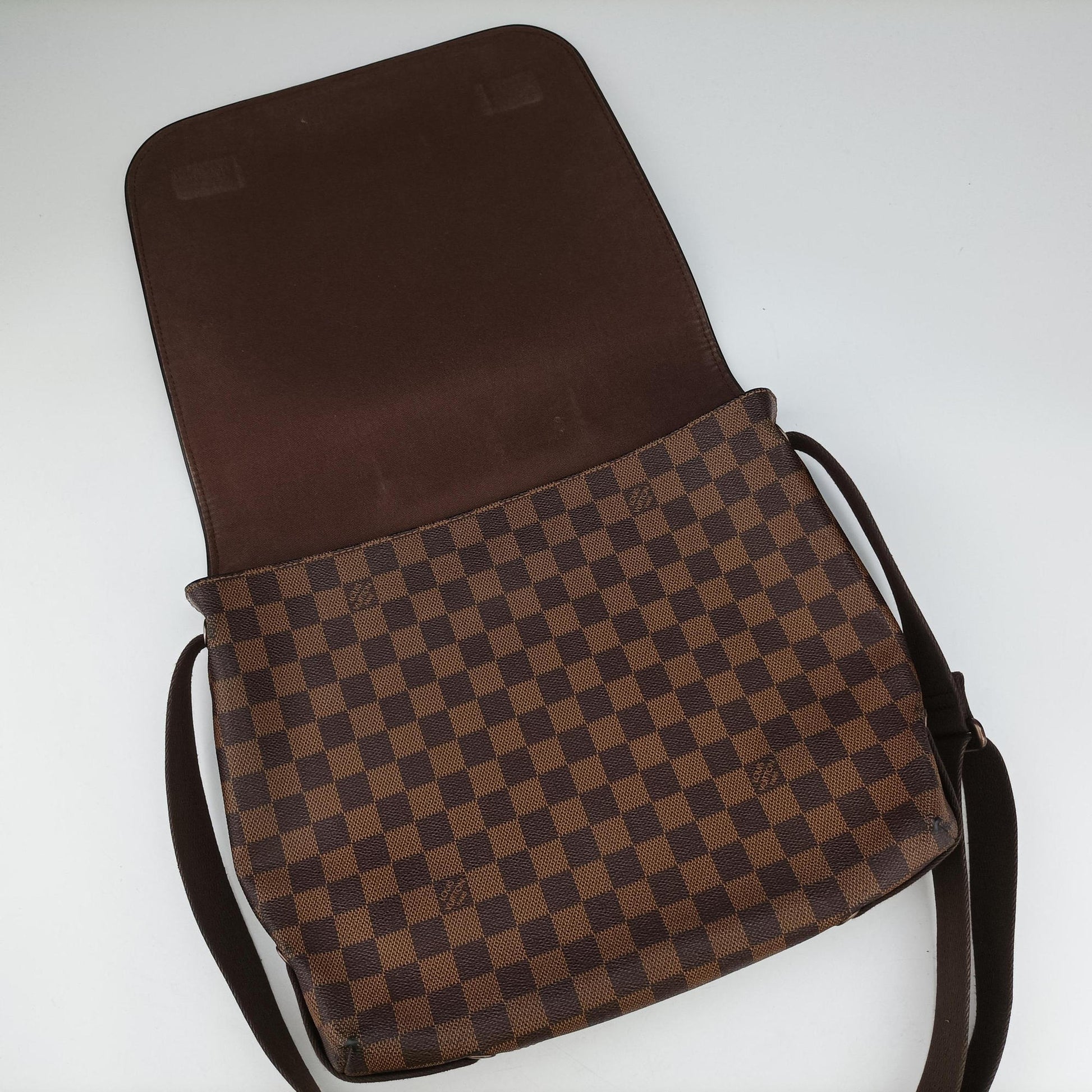 BROOKLYN MM EBENE Damier Canvas N51211 CA2101ブルックリンMM エベヌ ダミエキャンバス N51211 CA2101
