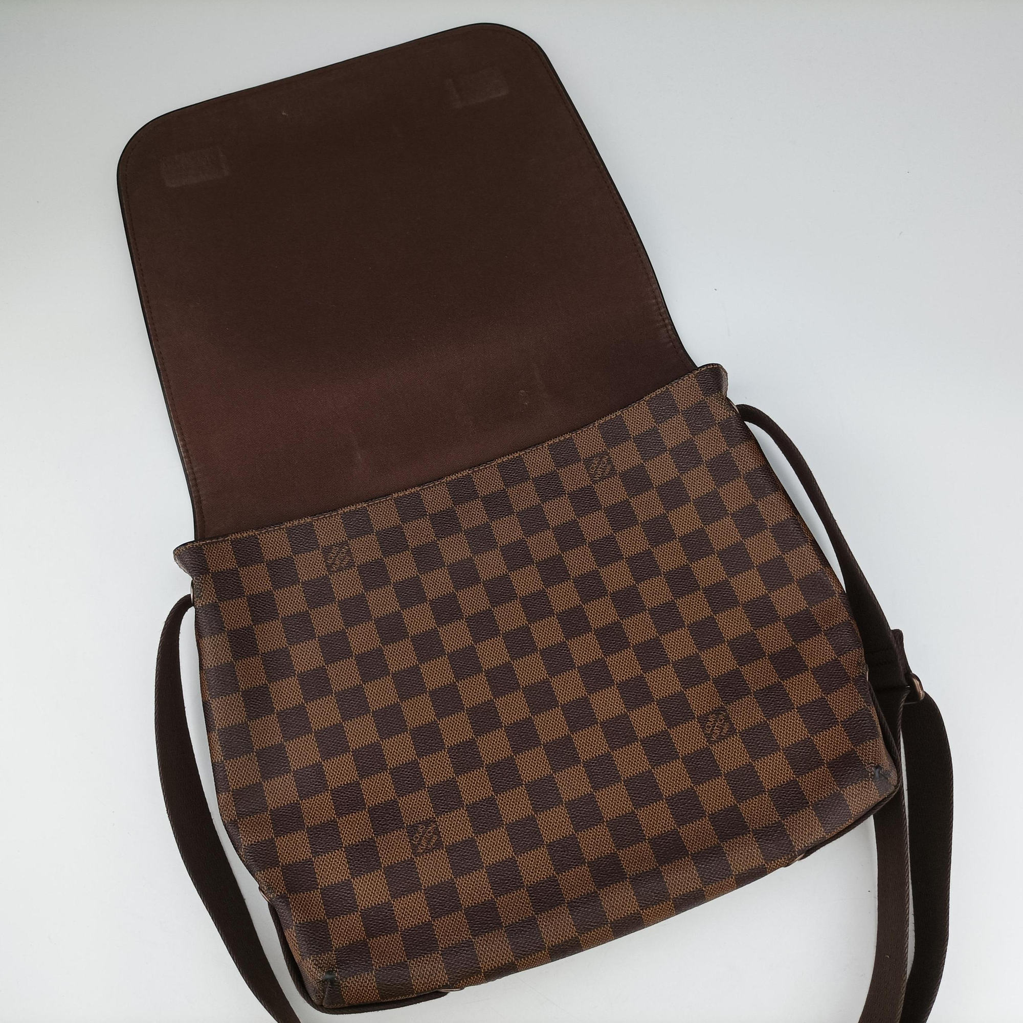 BROOKLYN MM EBENE Damier Canvas N51211 CA2101ブルックリンMM エベヌ ダミエキャンバス N51211 CA2101
