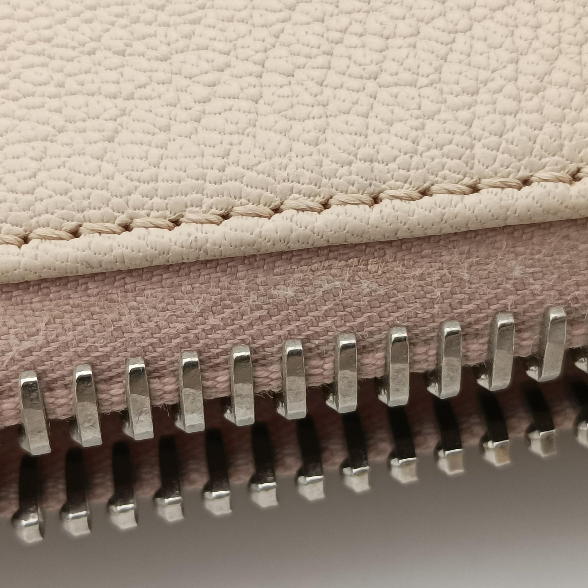 Antigona Beige Leather ZE D 1106アンティゴナ ベージュ レザー ZE D 1106