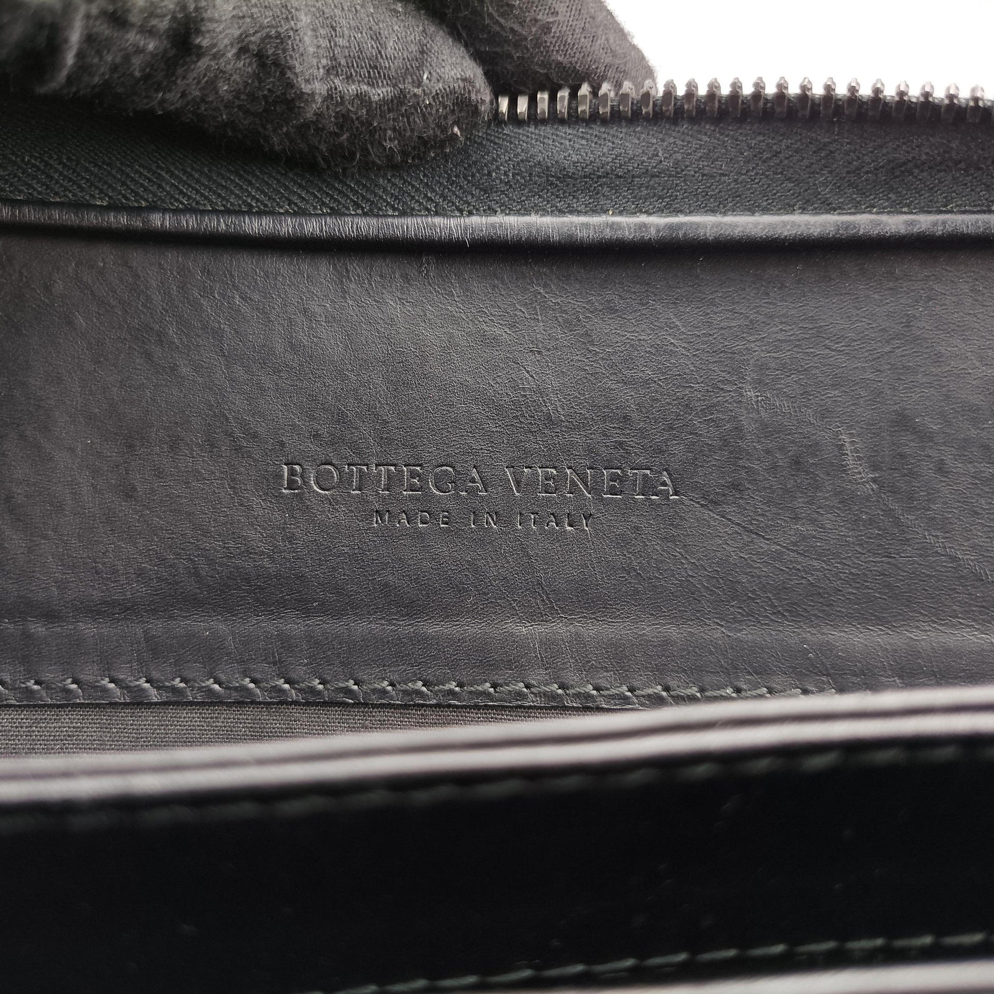 Intrecciato Black lambskin B00613120Nイントレチャート ブラック ラムスキン B00613120N
