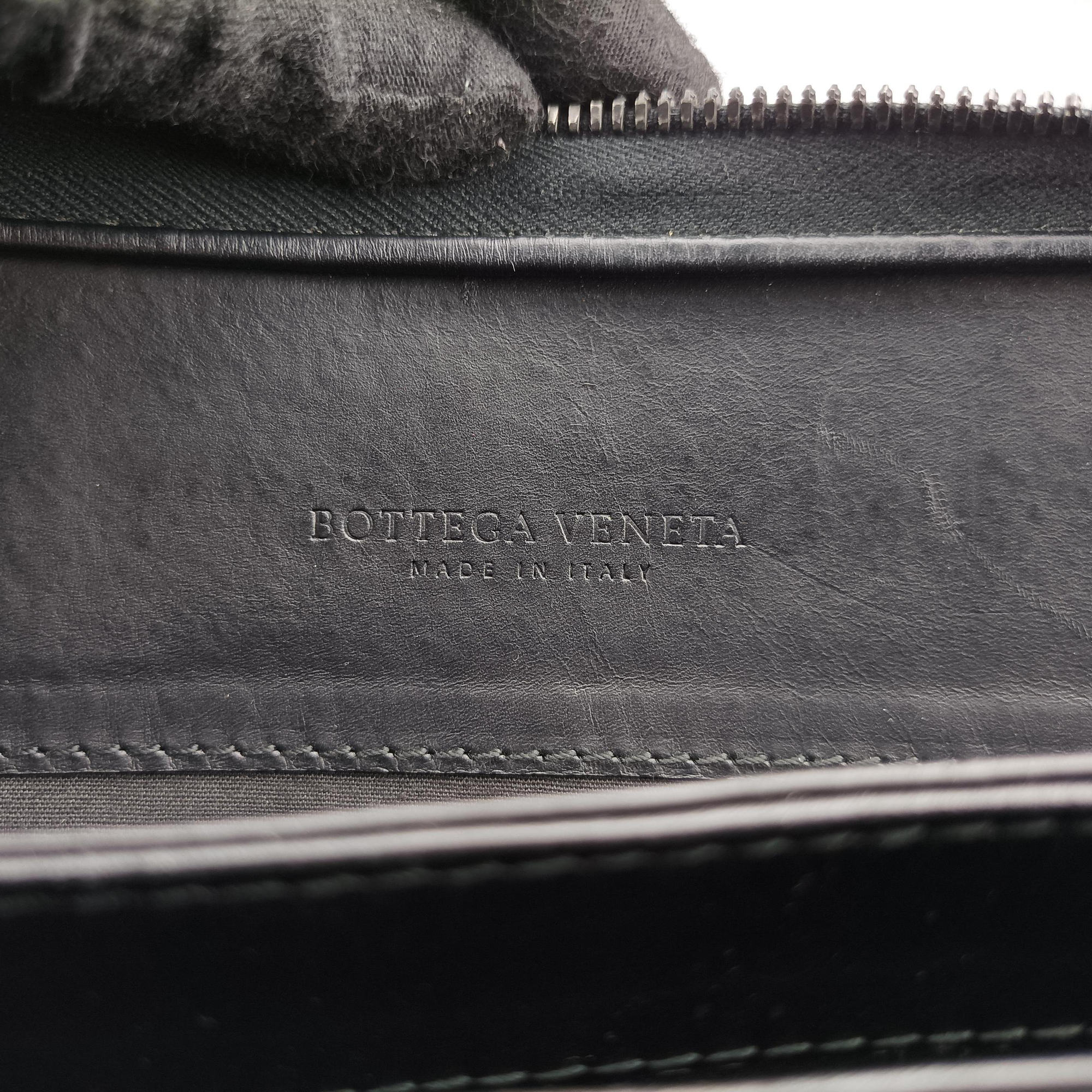 Intrecciato Black lambskin B00613120Nイントレチャート ブラック ラムスキン B00613120N