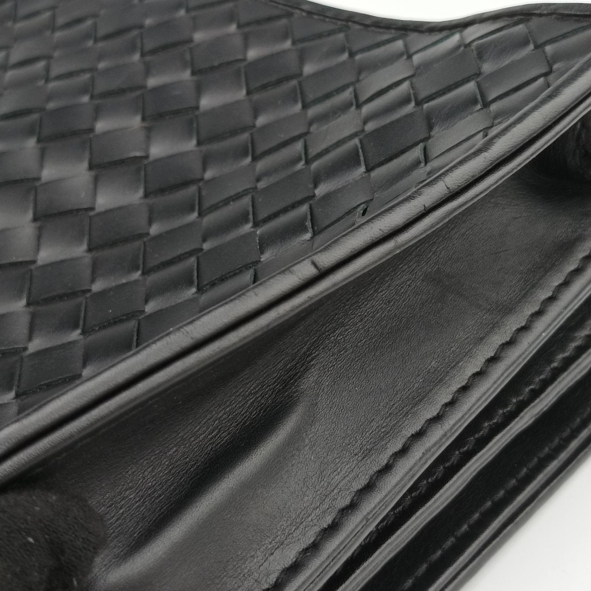 Intrecciato Black lambskin B00613120Nイントレチャート ブラック ラムスキン B00613120N