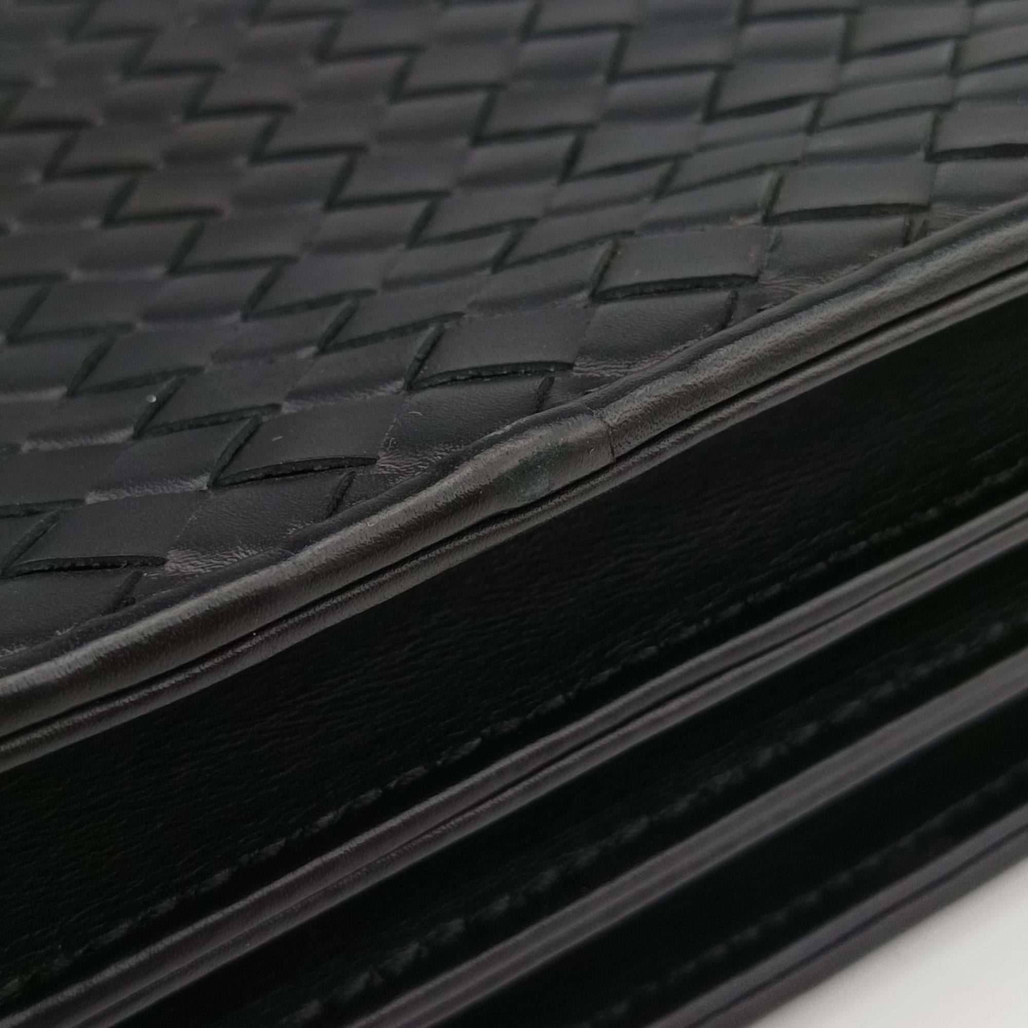 Intrecciato Black lambskin B00613120Nイントレチャート ブラック ラムスキン B00613120N